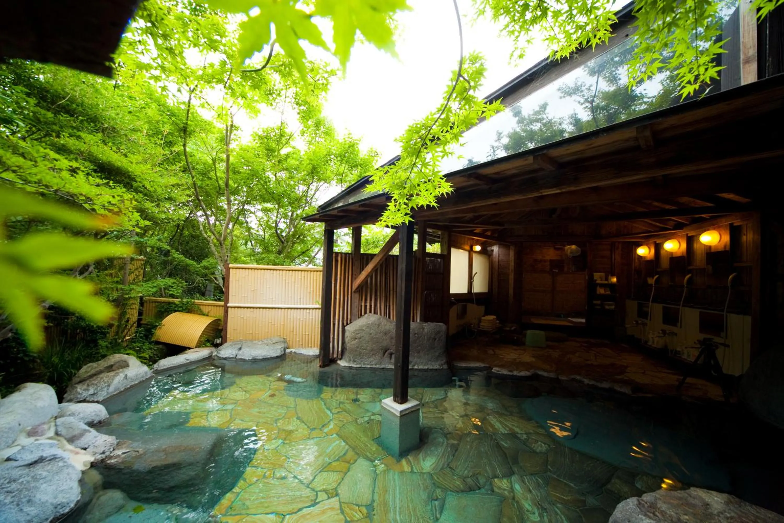 Hot Spring Bath in Yufuin Hoteiya