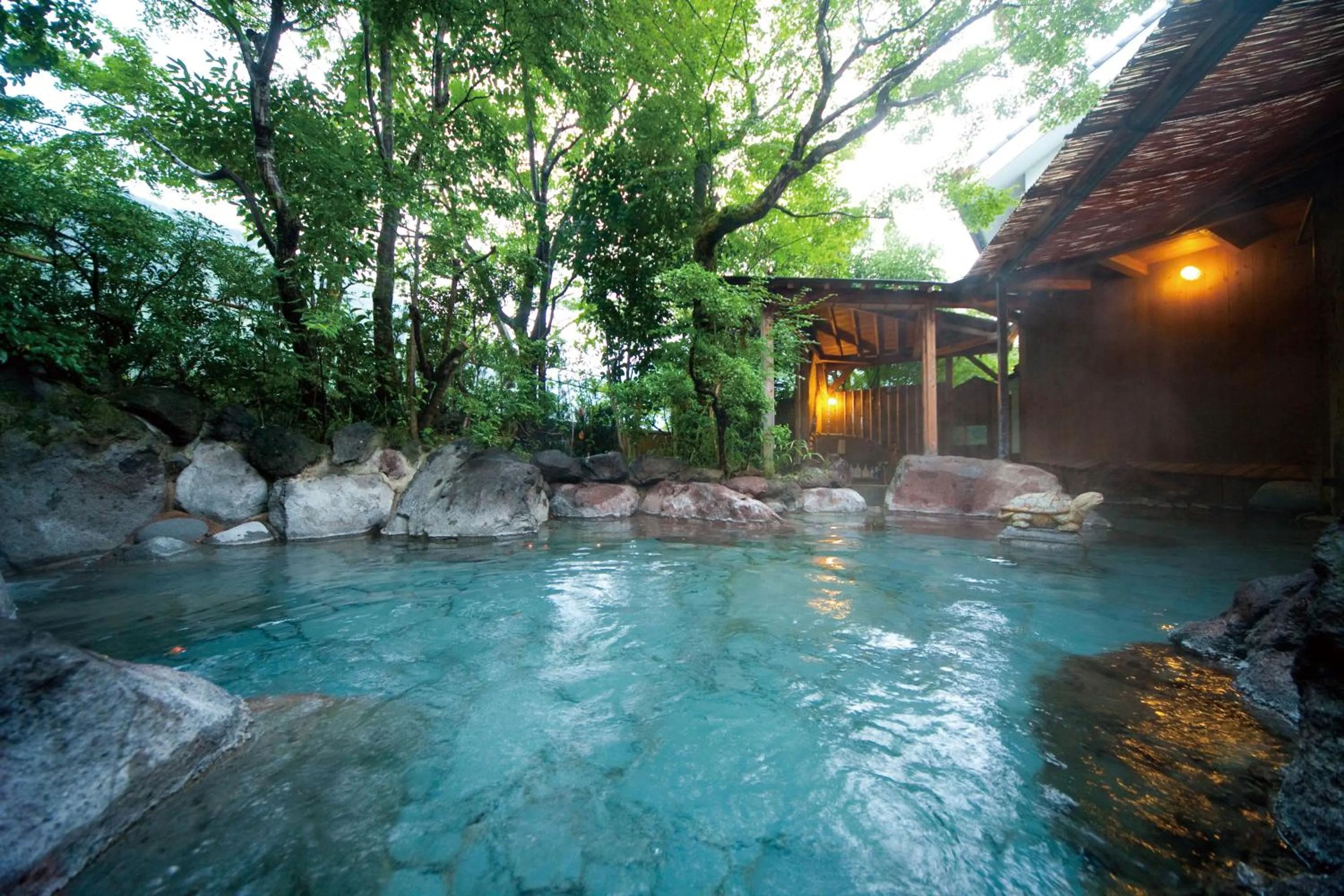 Hot Spring Bath in Yufuin Hoteiya