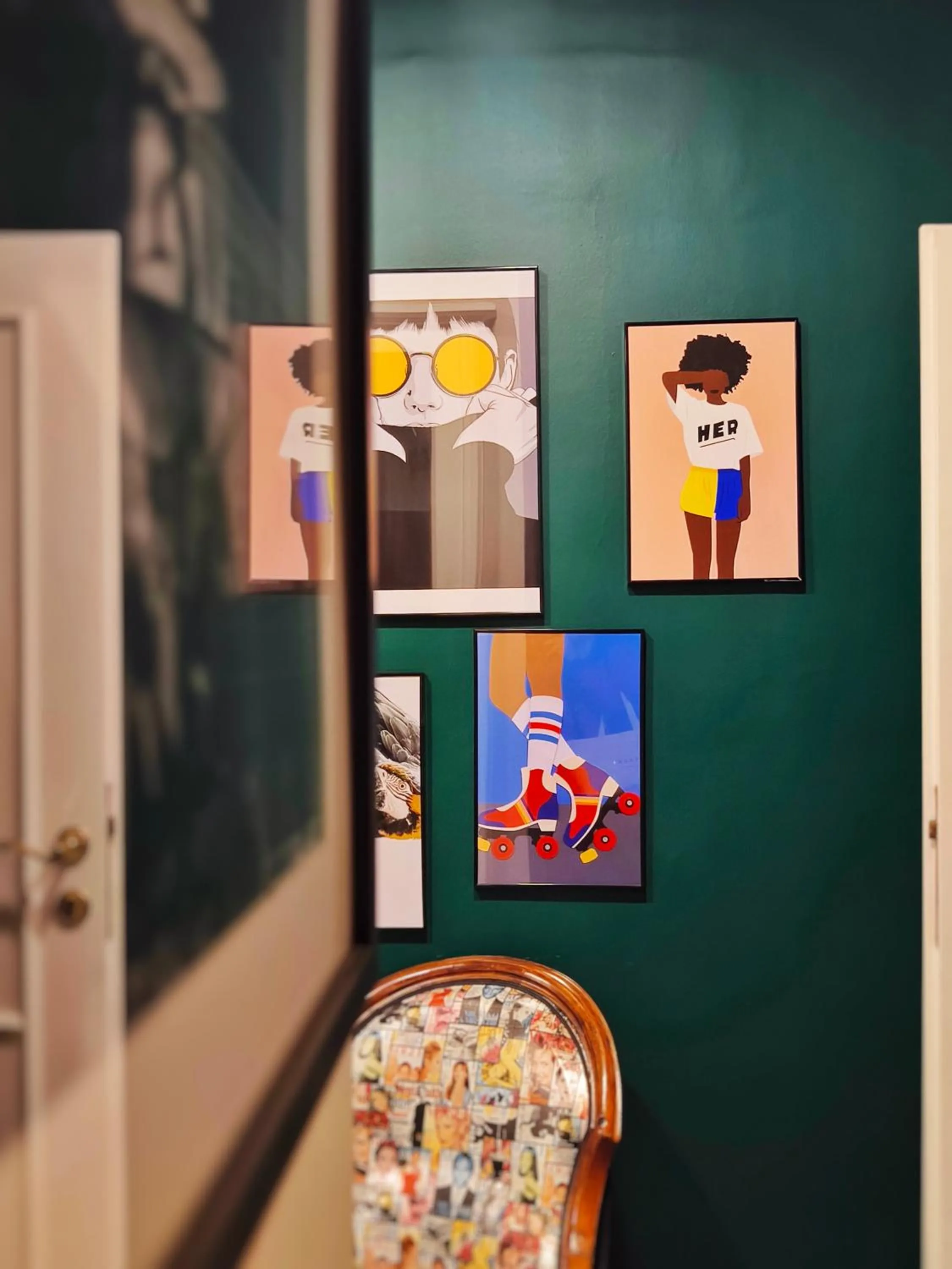 Communal lounge/ TV room in Hotel Villa Carlton - Adults Only