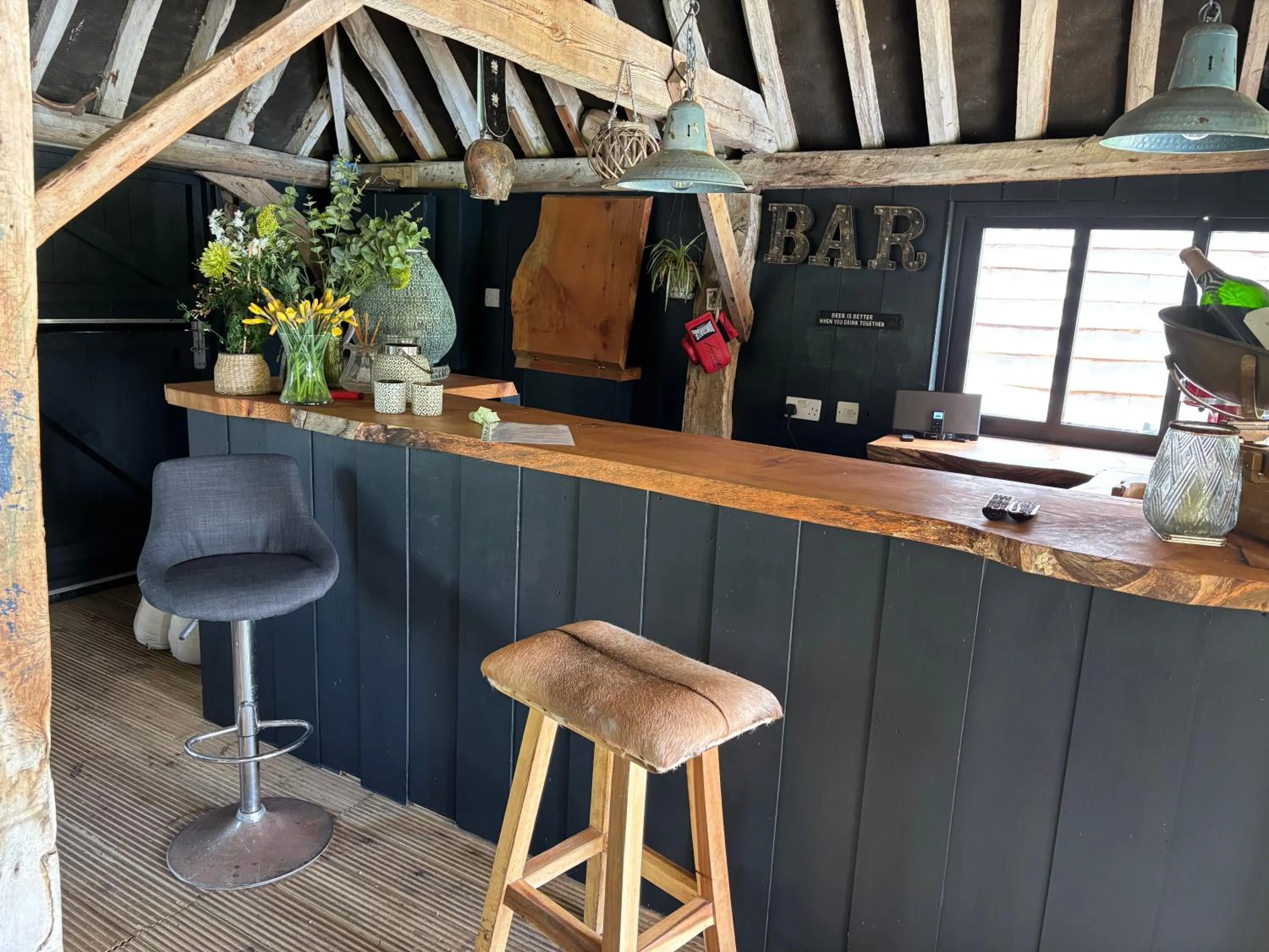 Lounge or bar in Street Farmhouse
