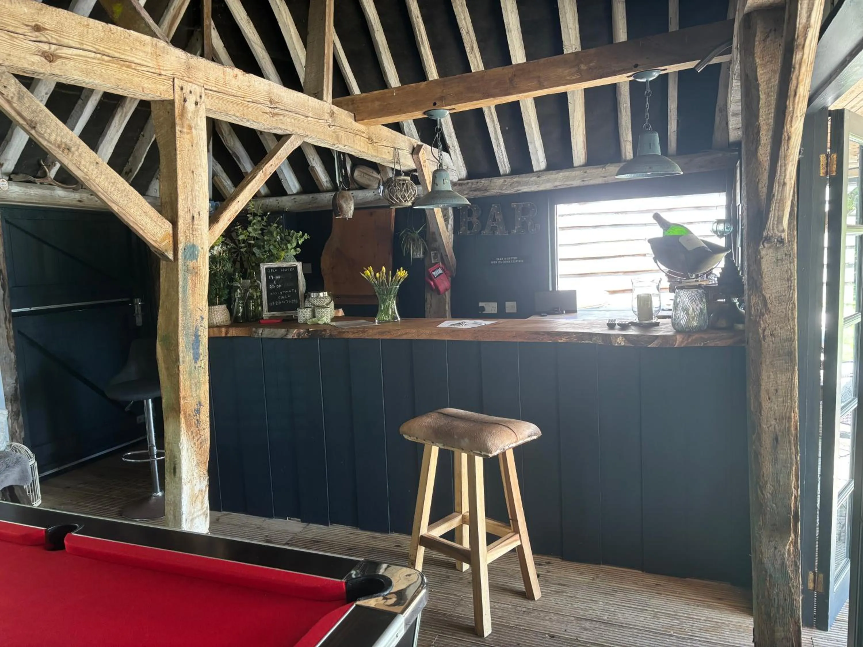 Billiard in Street Farmhouse