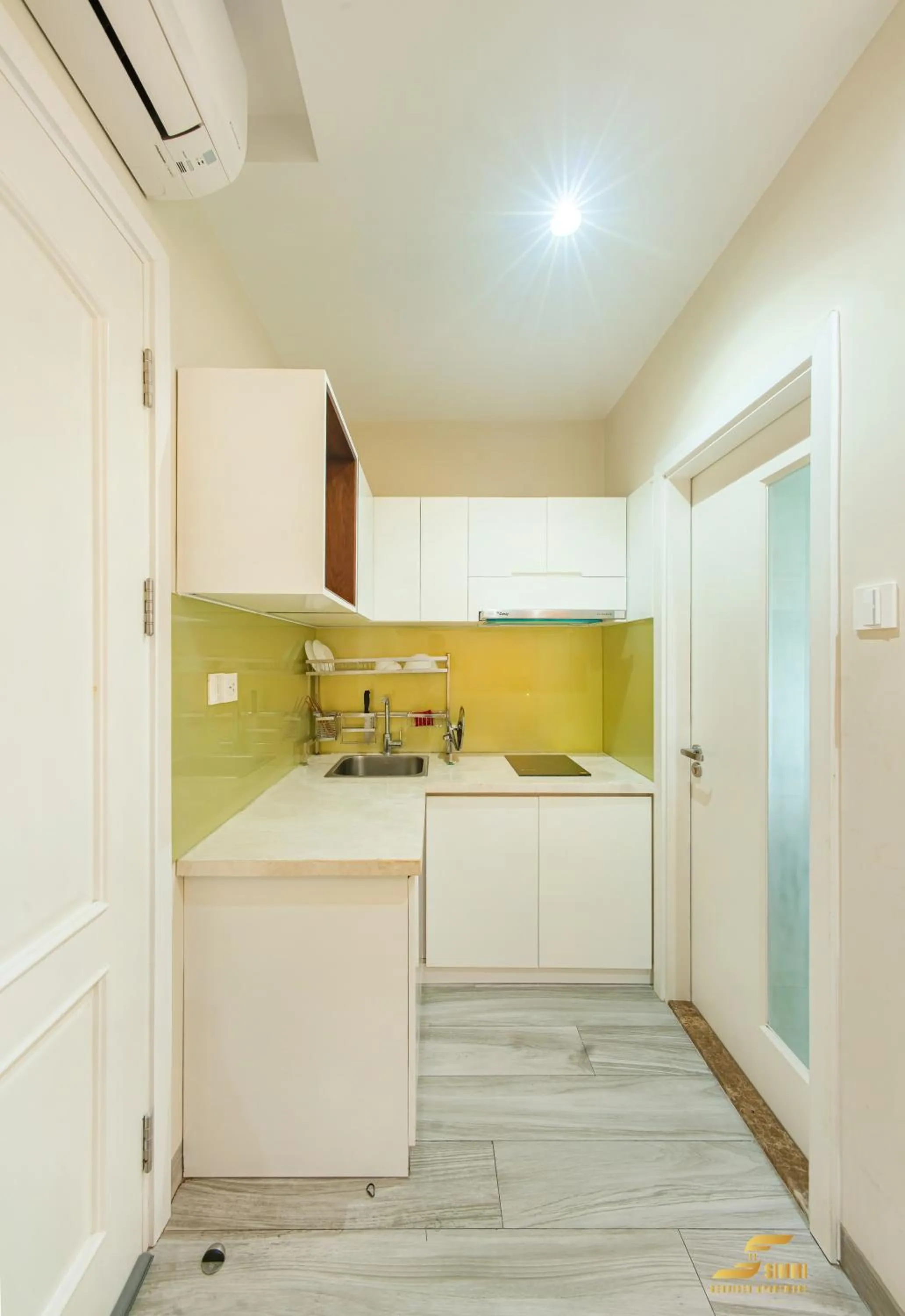 stove in Simmi 6 Hotel & Apartment