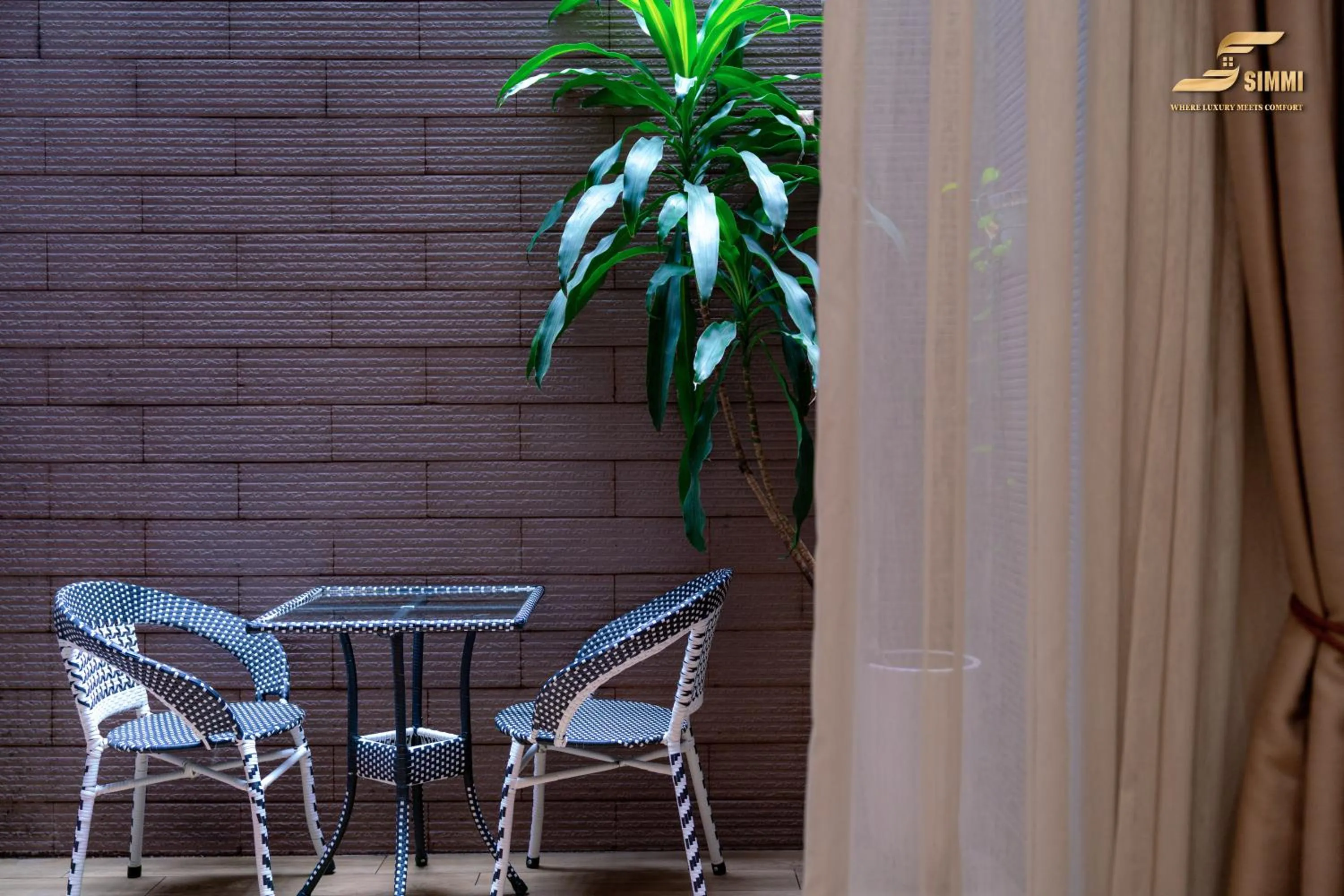 Garden in Simmi 6 Hotel & Apartment