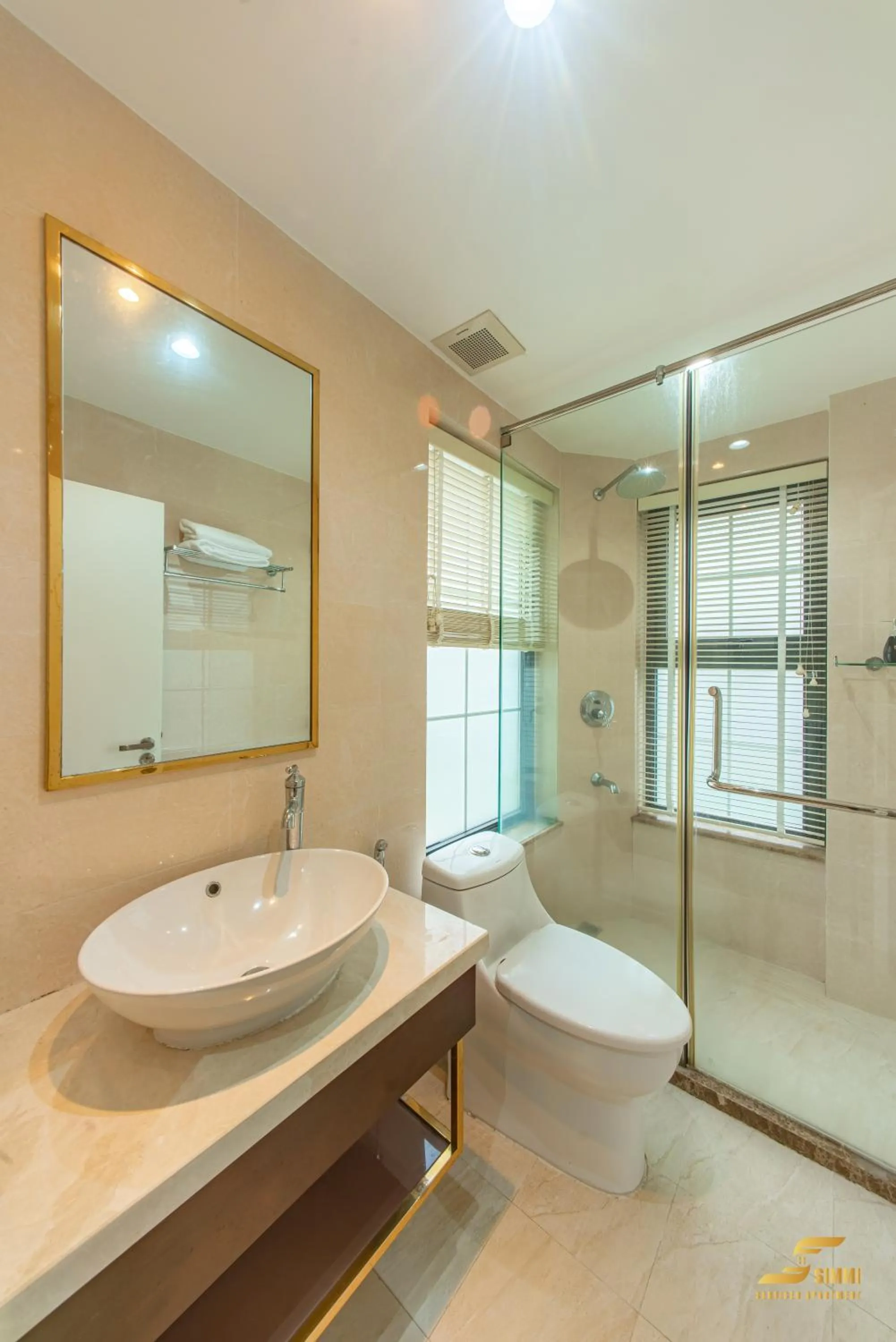 Toilet in Simmi 6 Hotel & Apartment