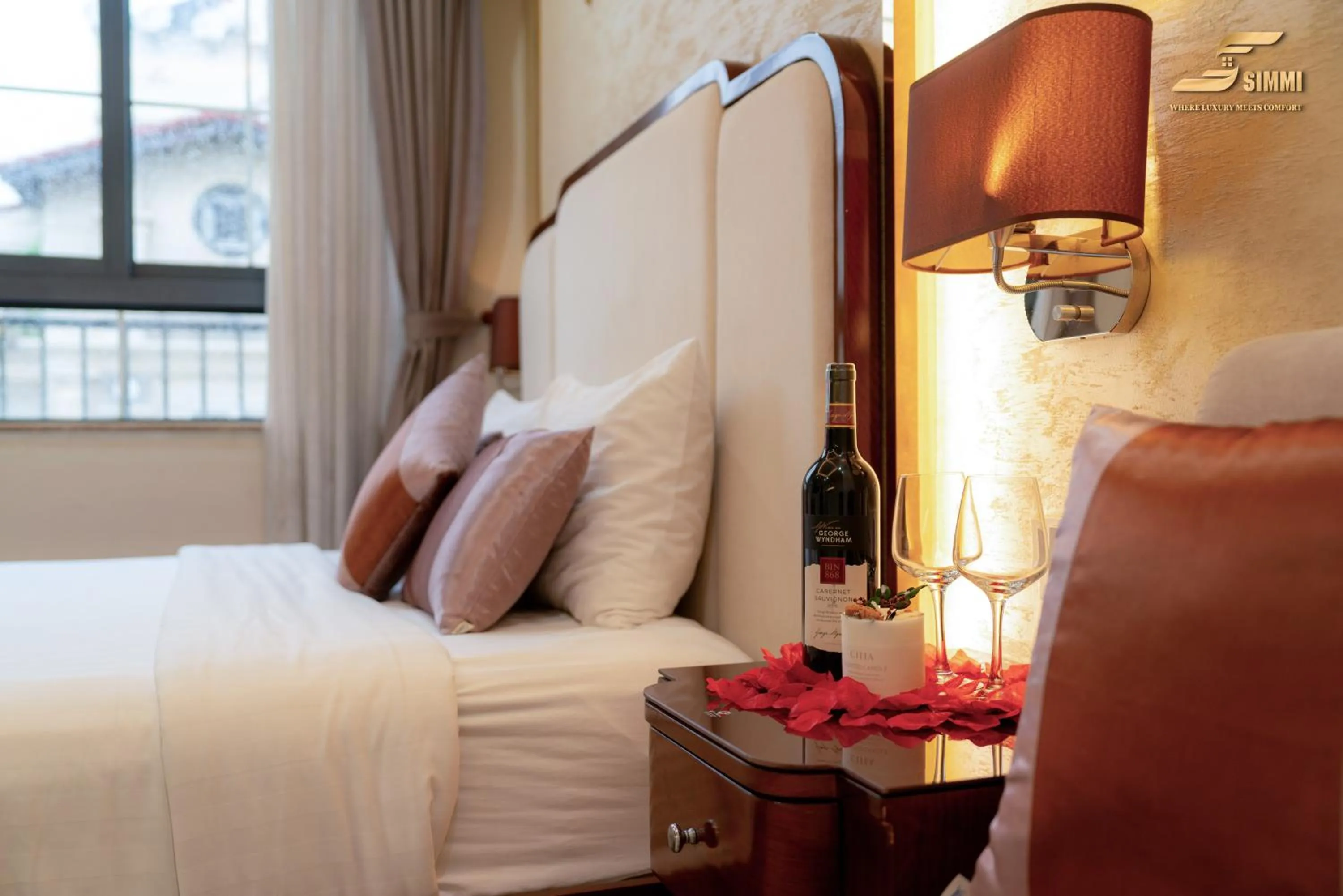 Bed in Simmi 6 Hotel & Apartment