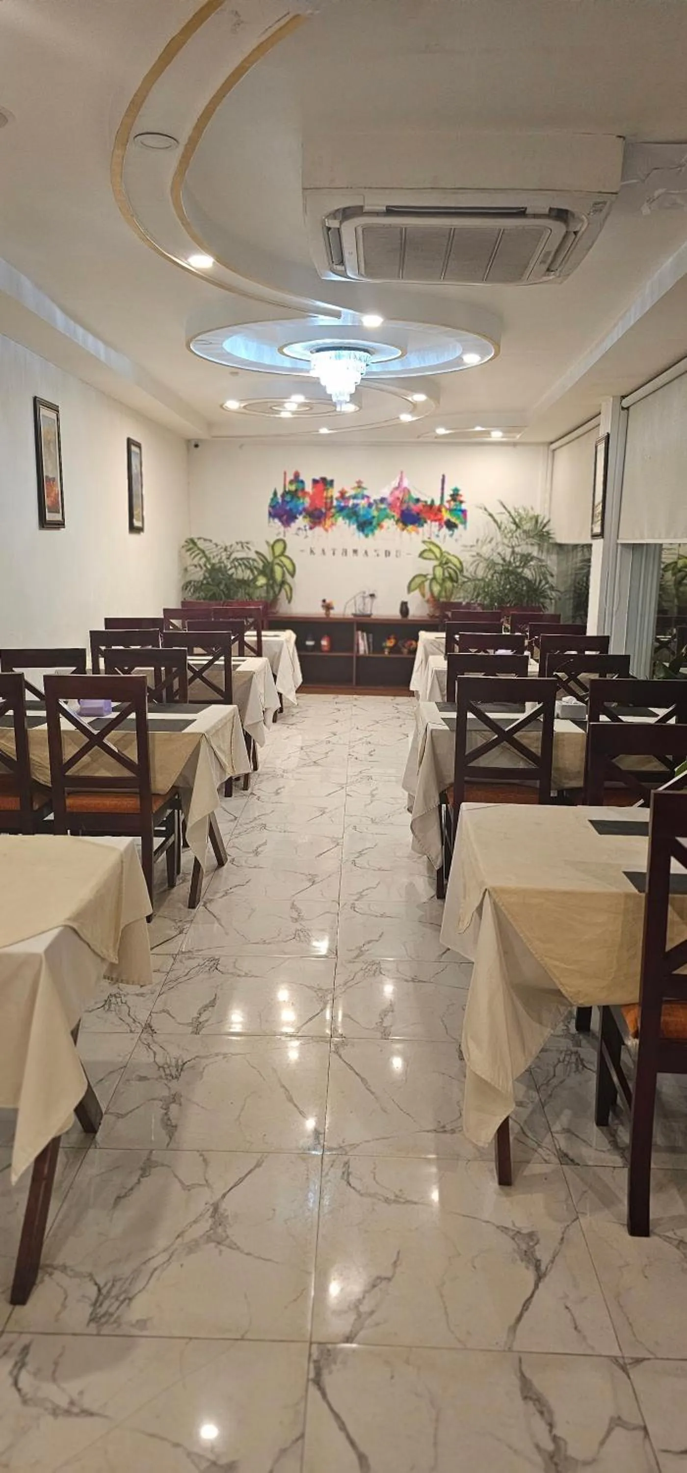 Restaurant/places to eat in Durbar Hotel & Residence