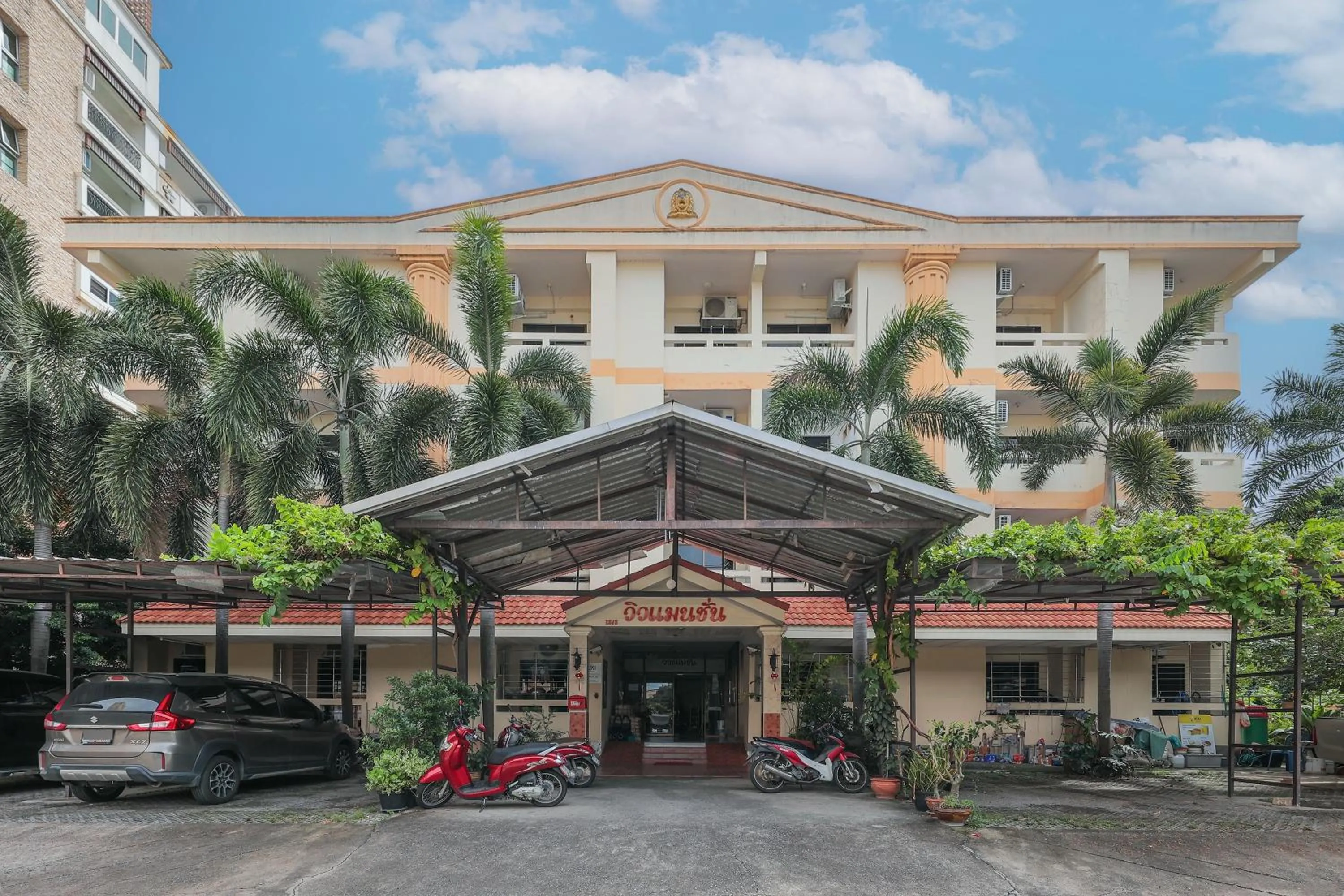 Property building in View Mansion