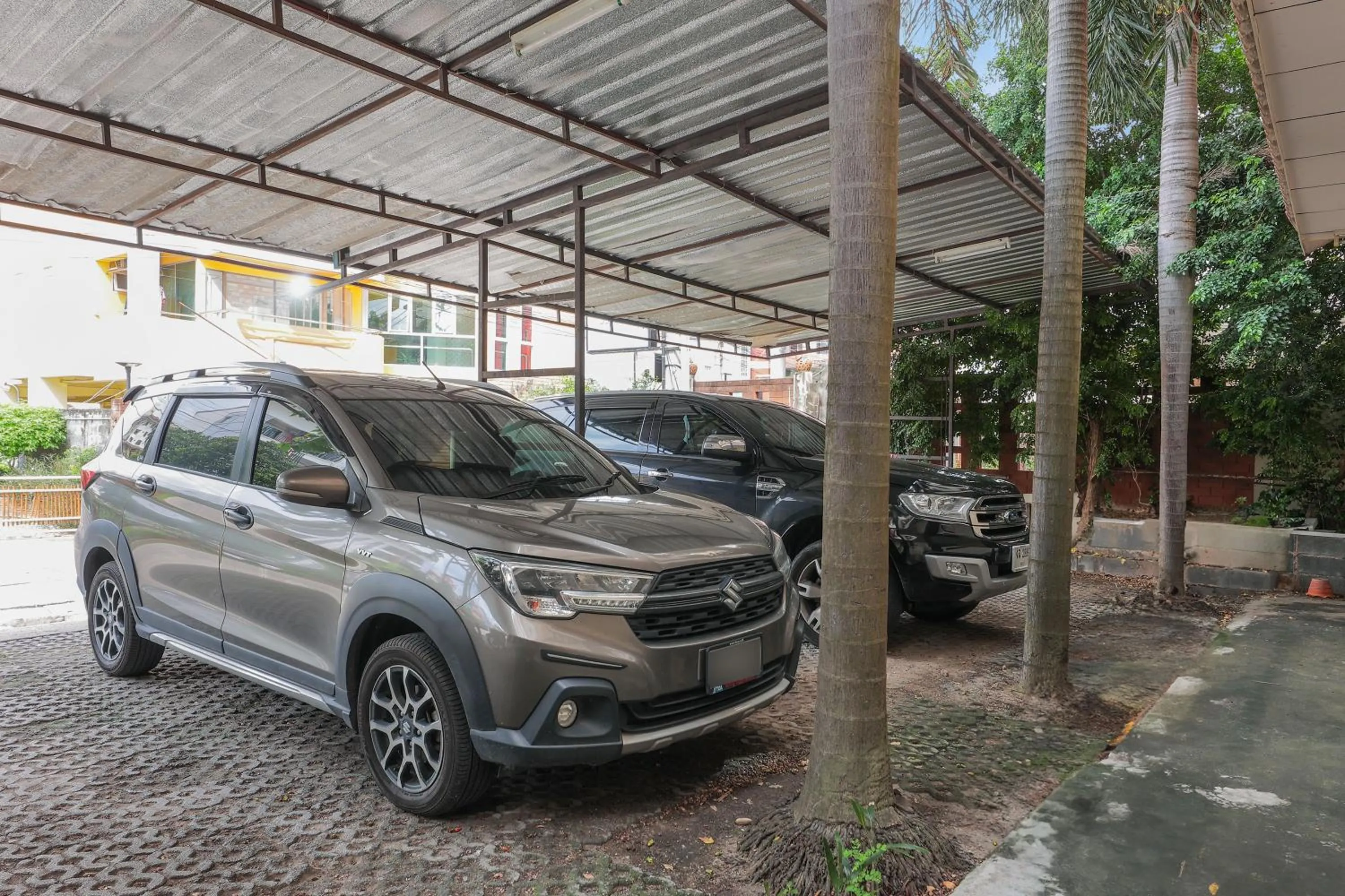 Parking in View Mansion