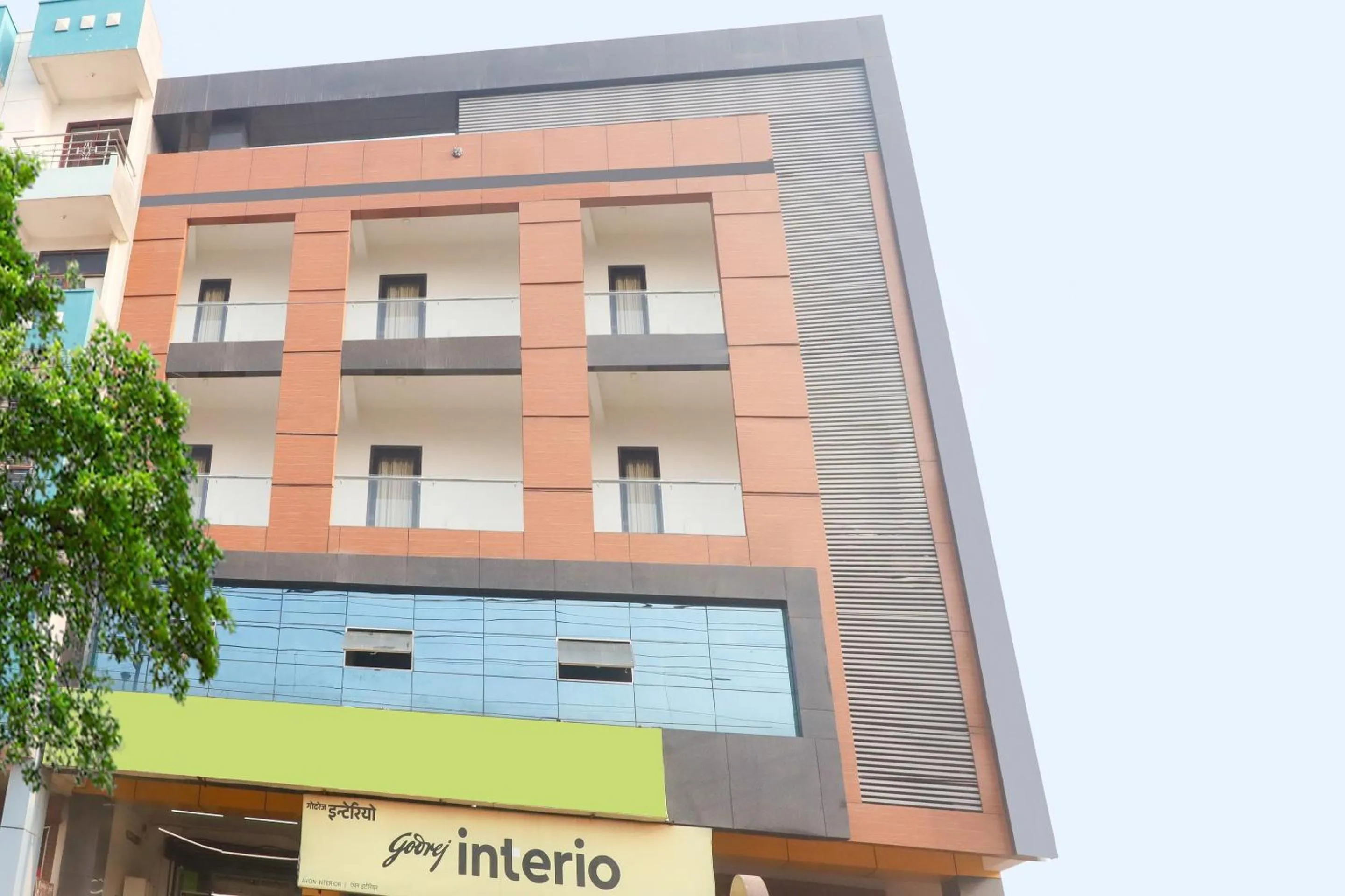 Facade/entrance in OYO 77736 Hotel Starlight