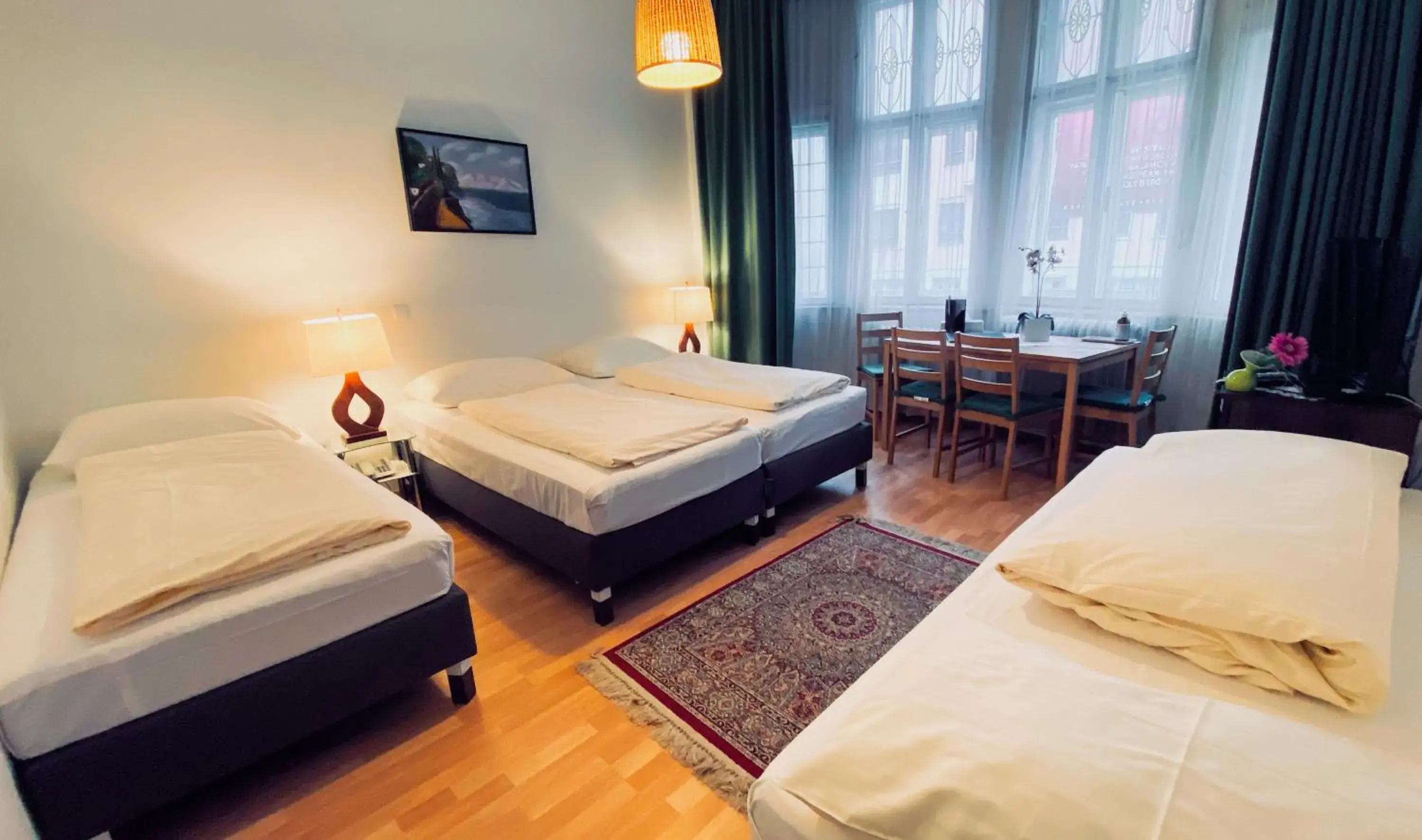 Quadruple Room - single occupancy in Pension Hotel Mariahilf Quadruple Room - single occupancy in Pension Hotel Mariahilf