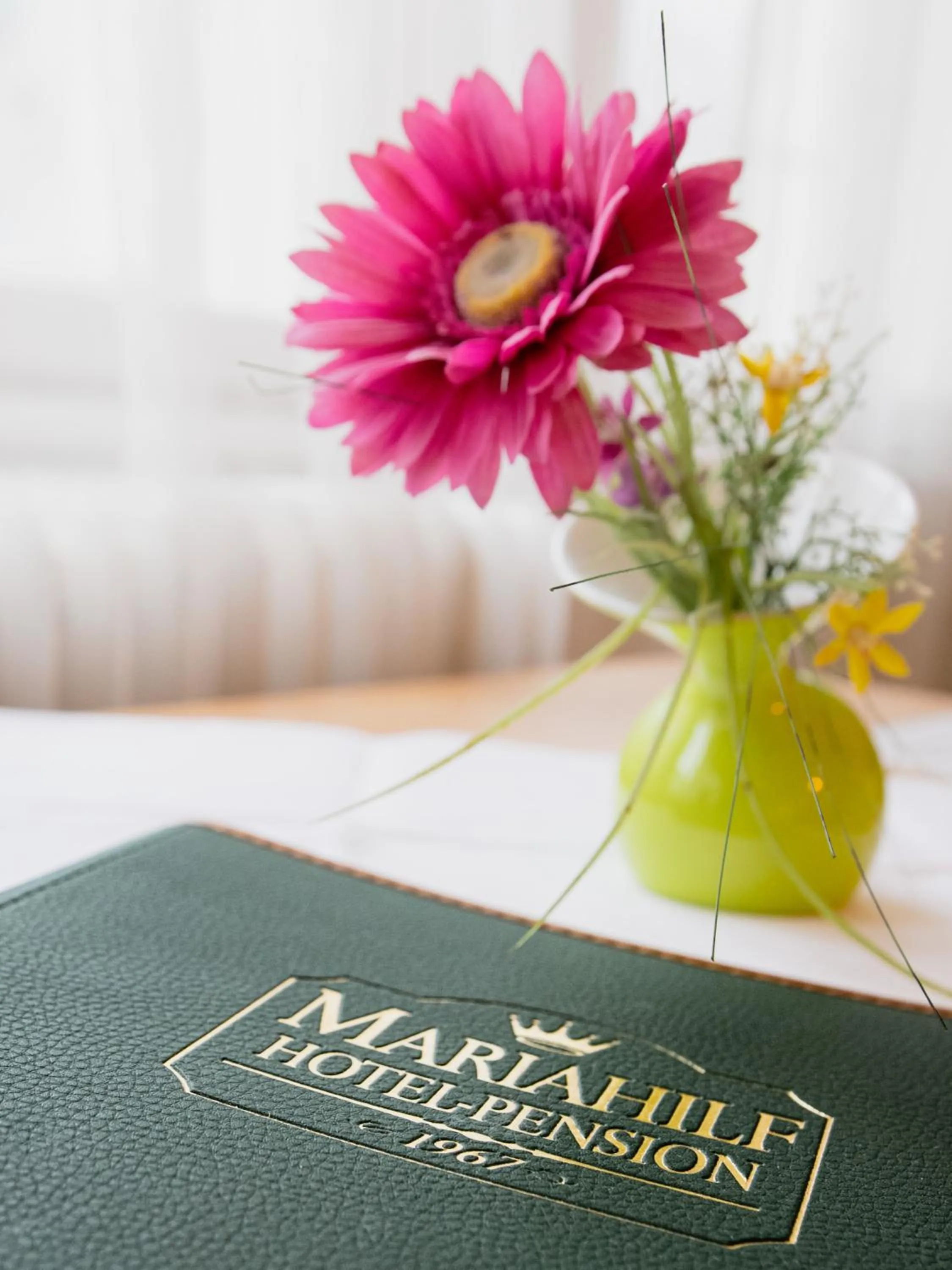 Logo/Certificate/Sign in Pension Hotel Mariahilf