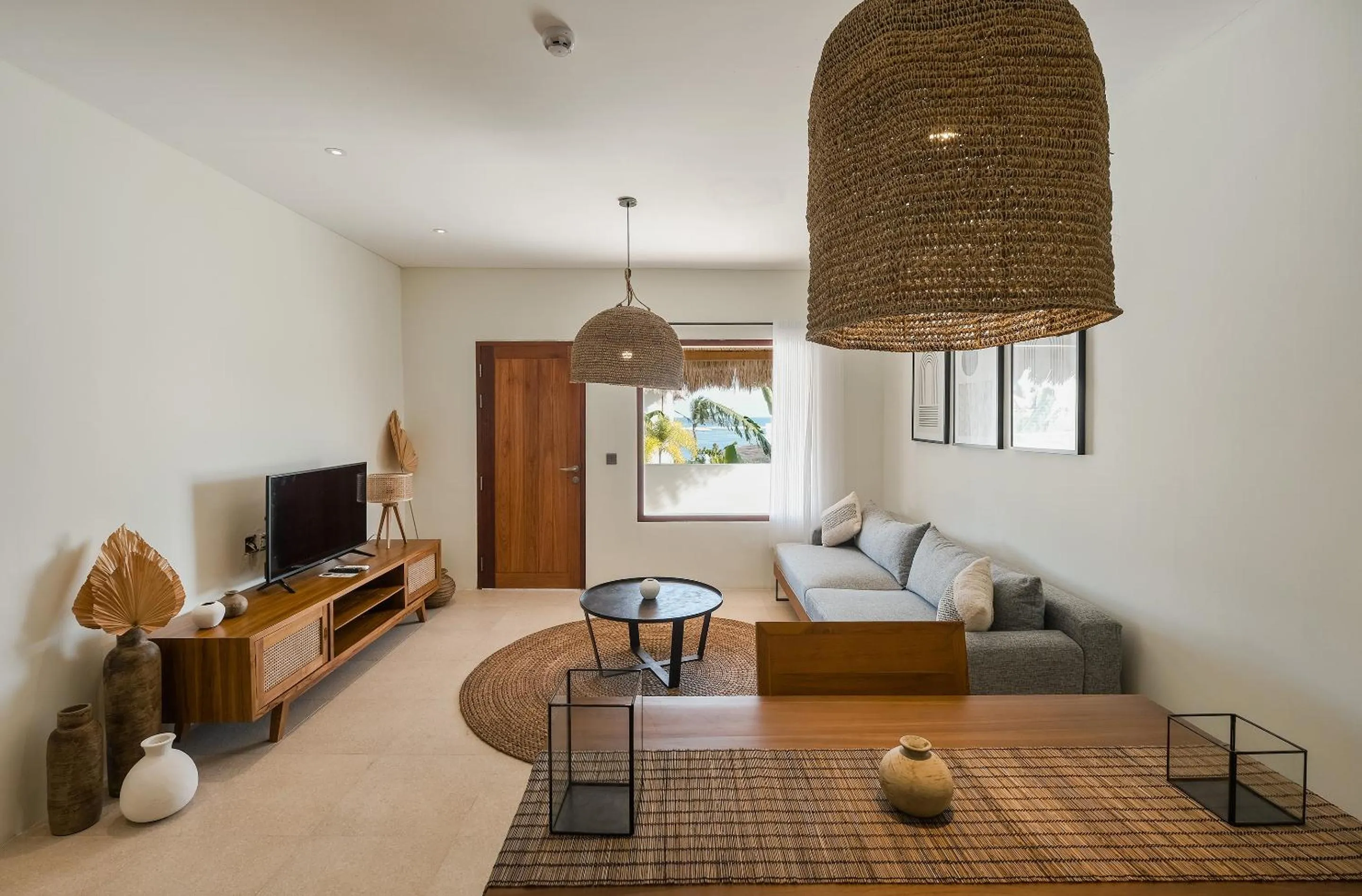 TV and multimedia in Amber Lombok Beach Resort