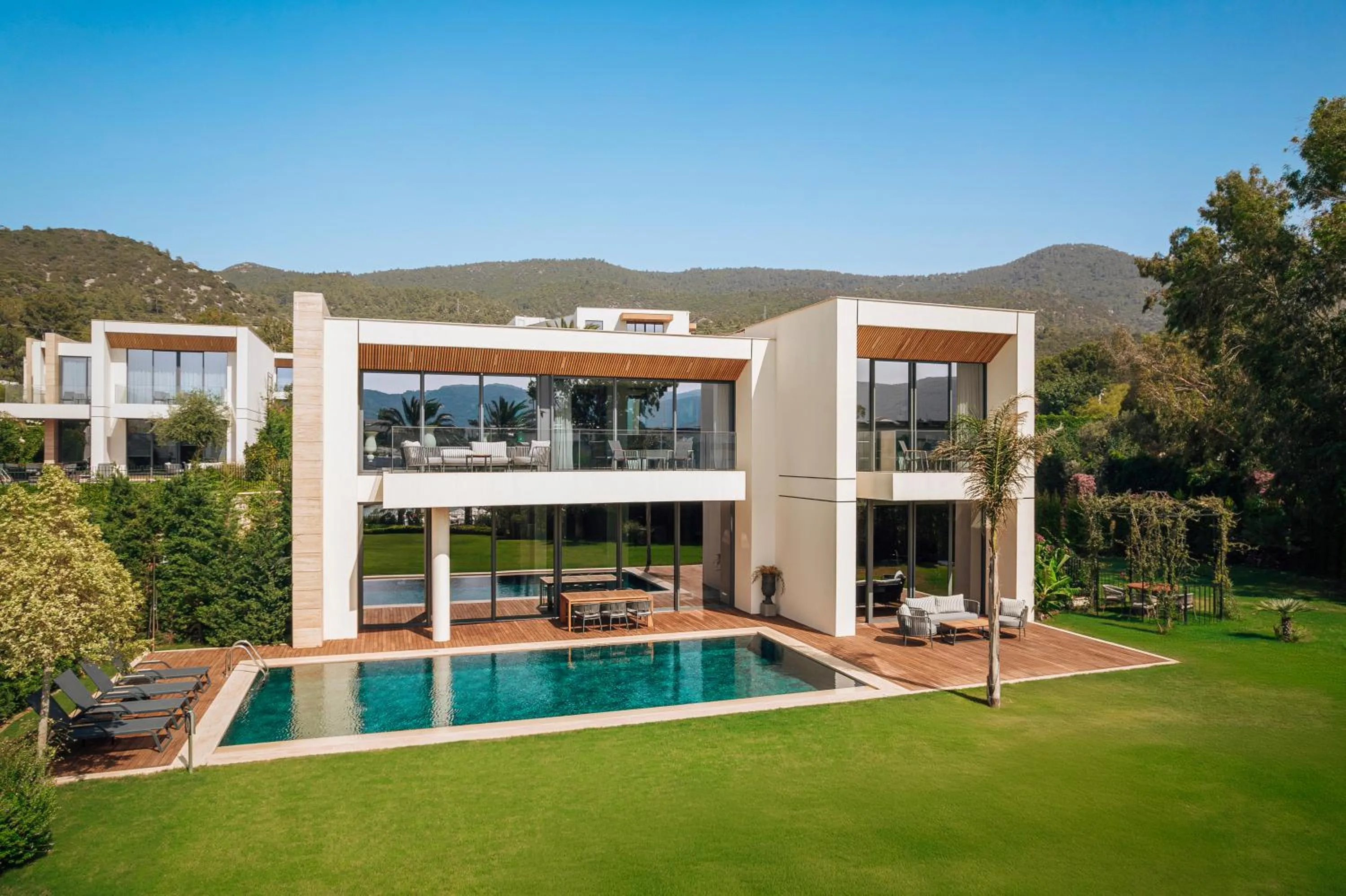 Garden in The Norm Collection Door'a Bodrum