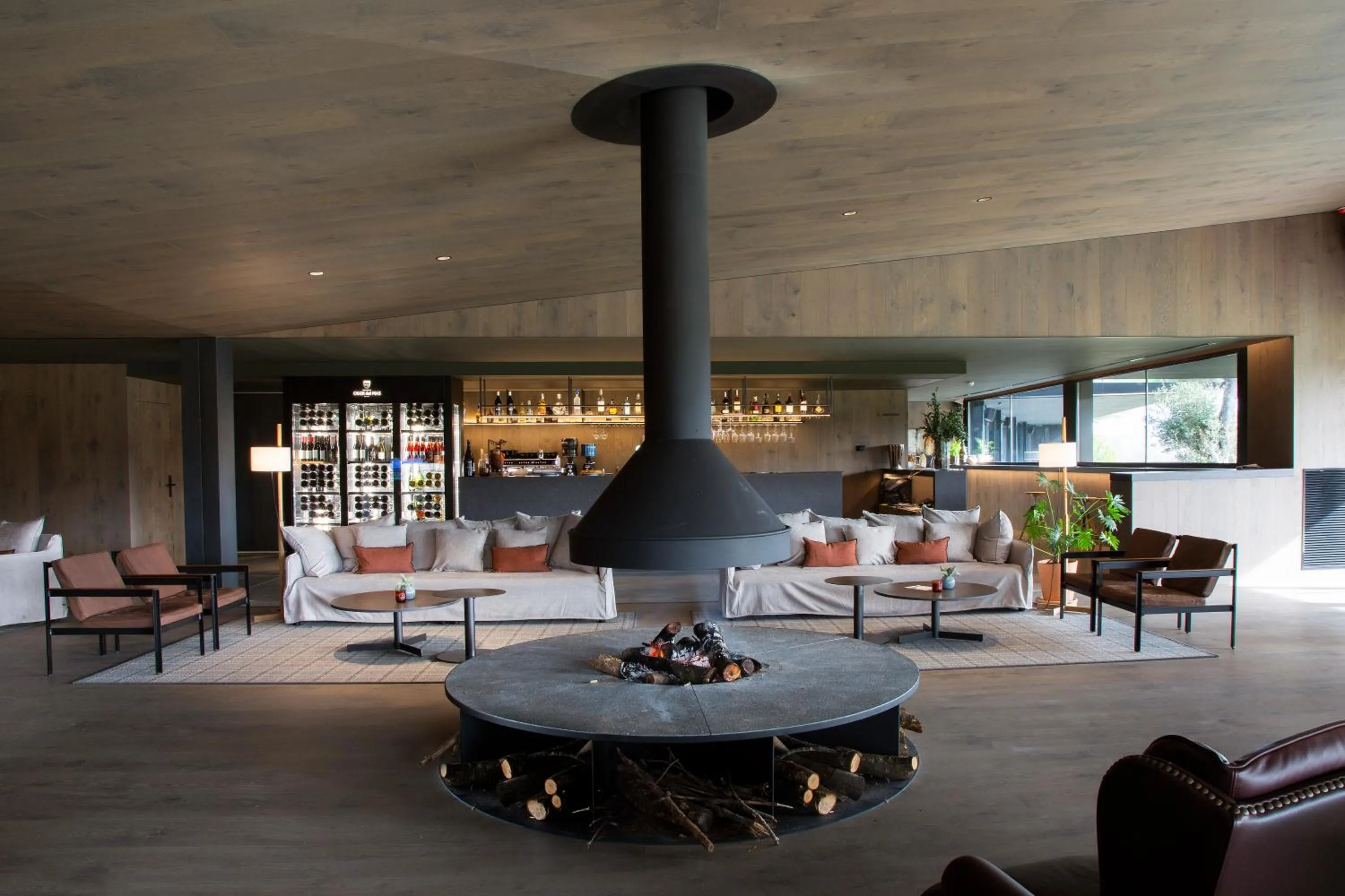 Lounge or bar in Les Cabanes de l'Oller del Mas