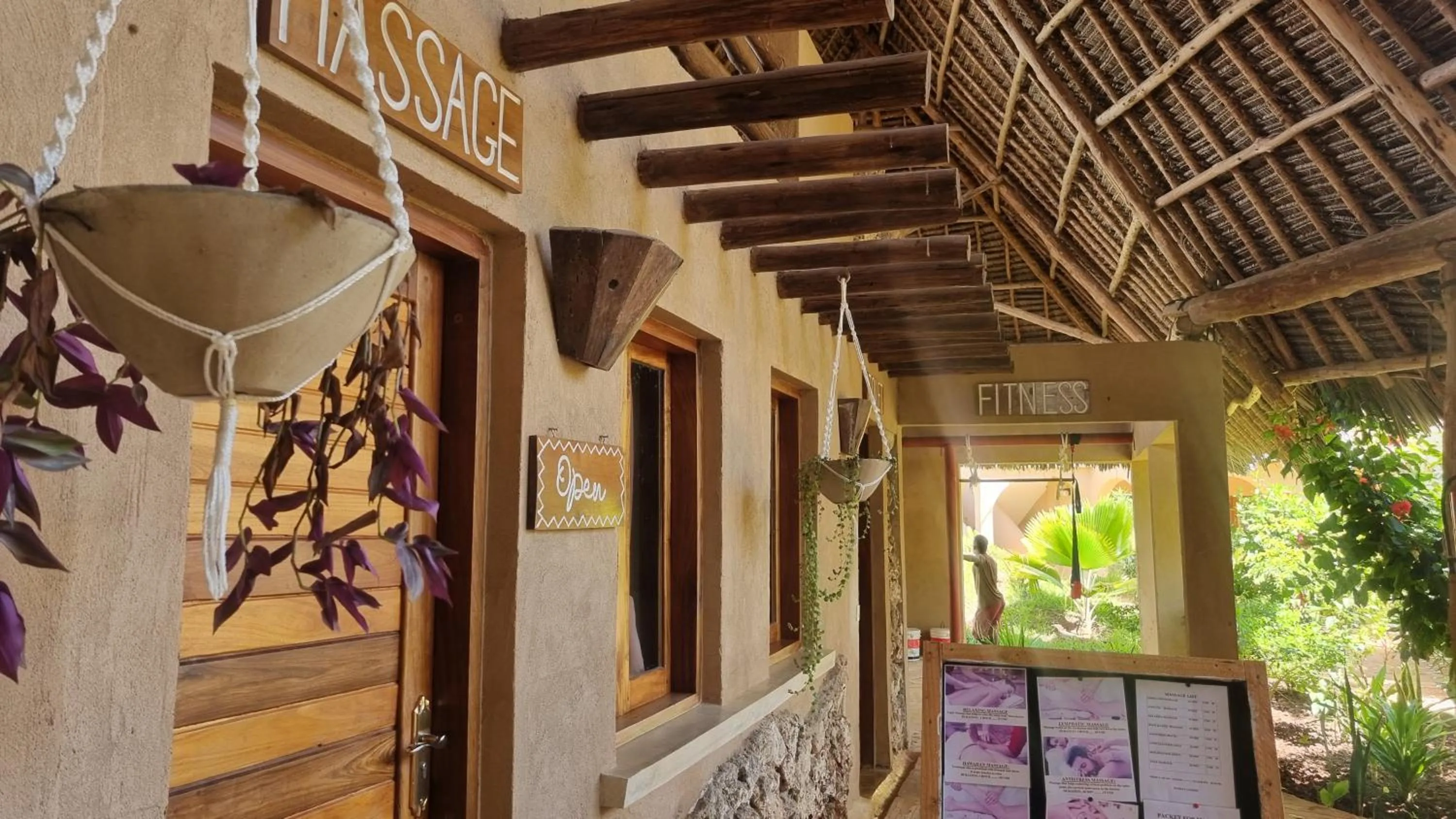 Massage in Lapili Residence