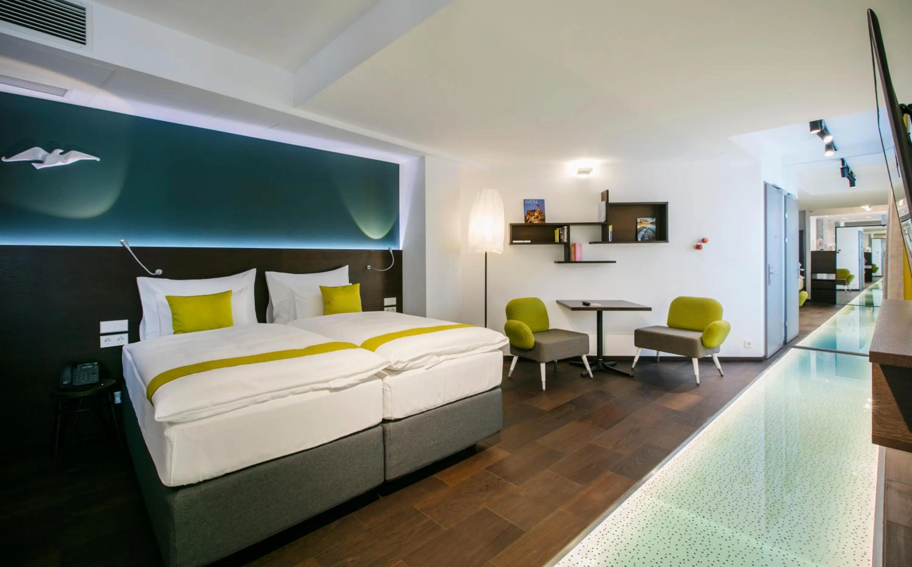 TV and multimedia, Bed in ARCOTEL Donauzentrum Wien