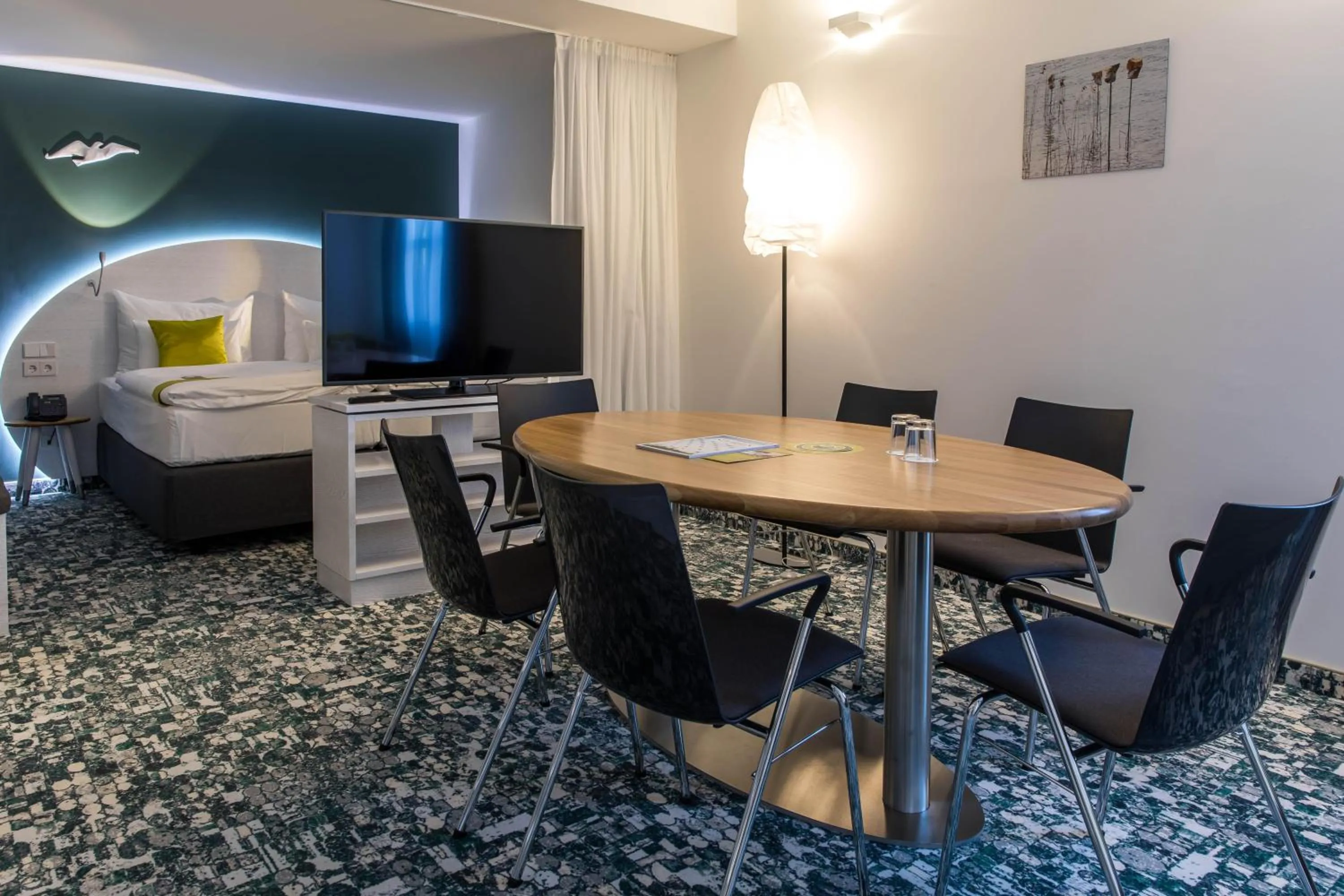 TV and multimedia in ARCOTEL Donauzentrum Wien