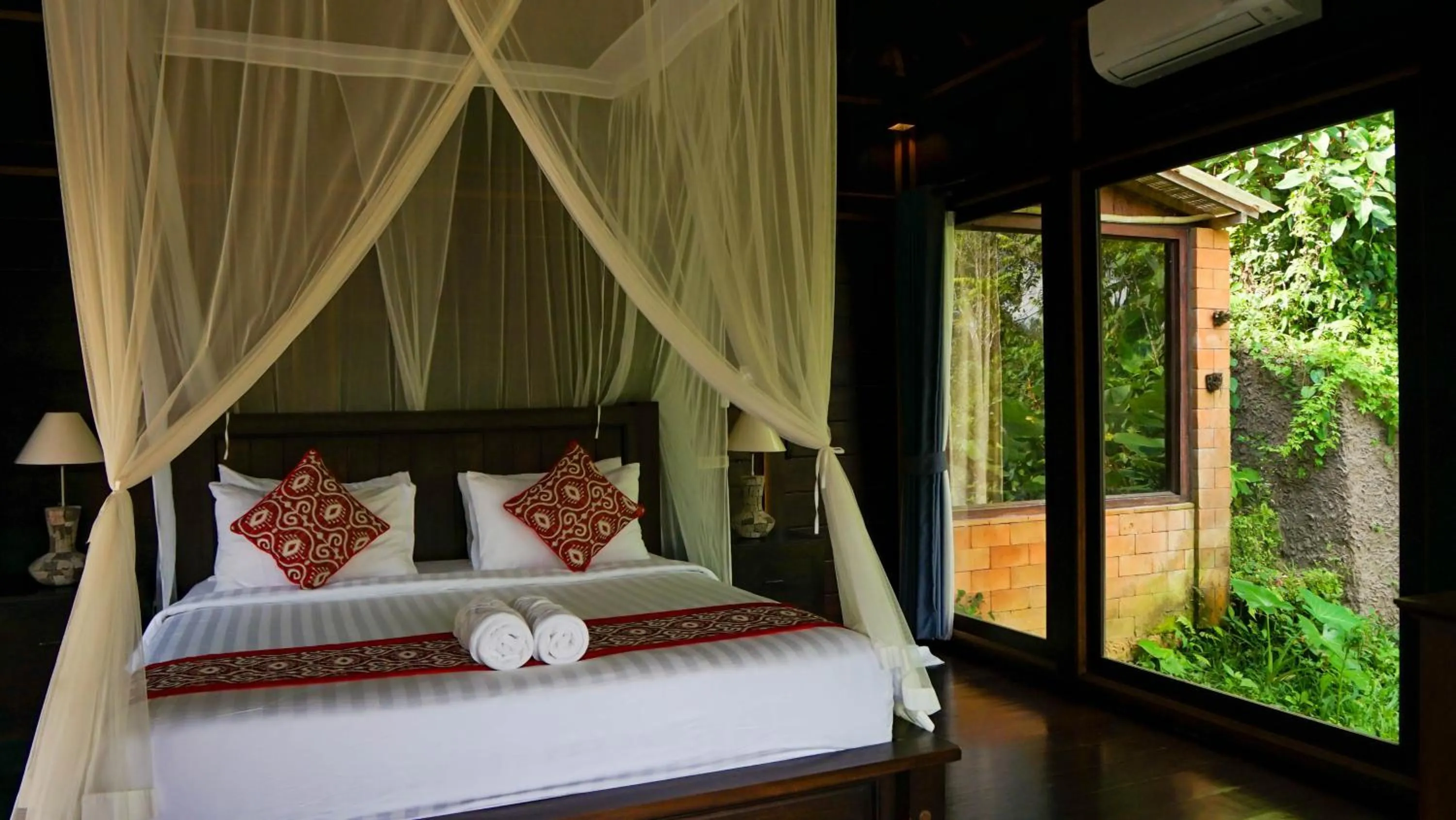 Bed in Sebatu Tulen Villa