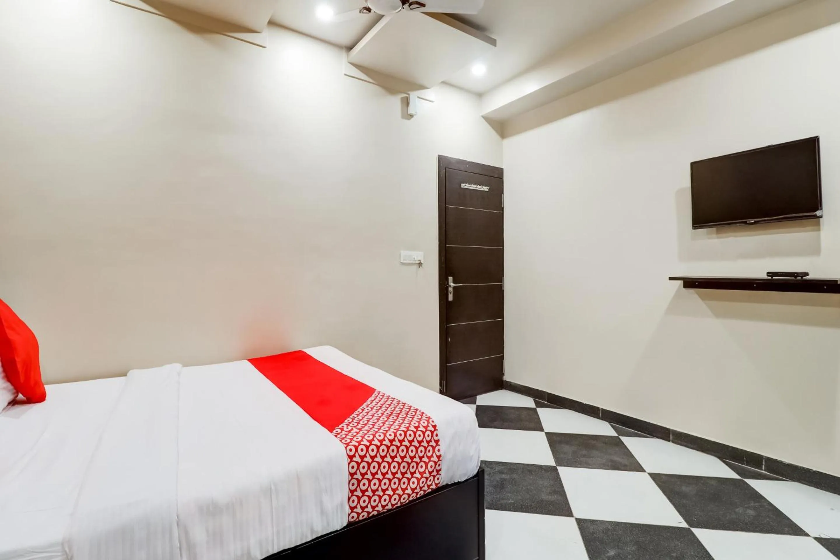 Bedroom in Hotel O Mini Punjab Hills