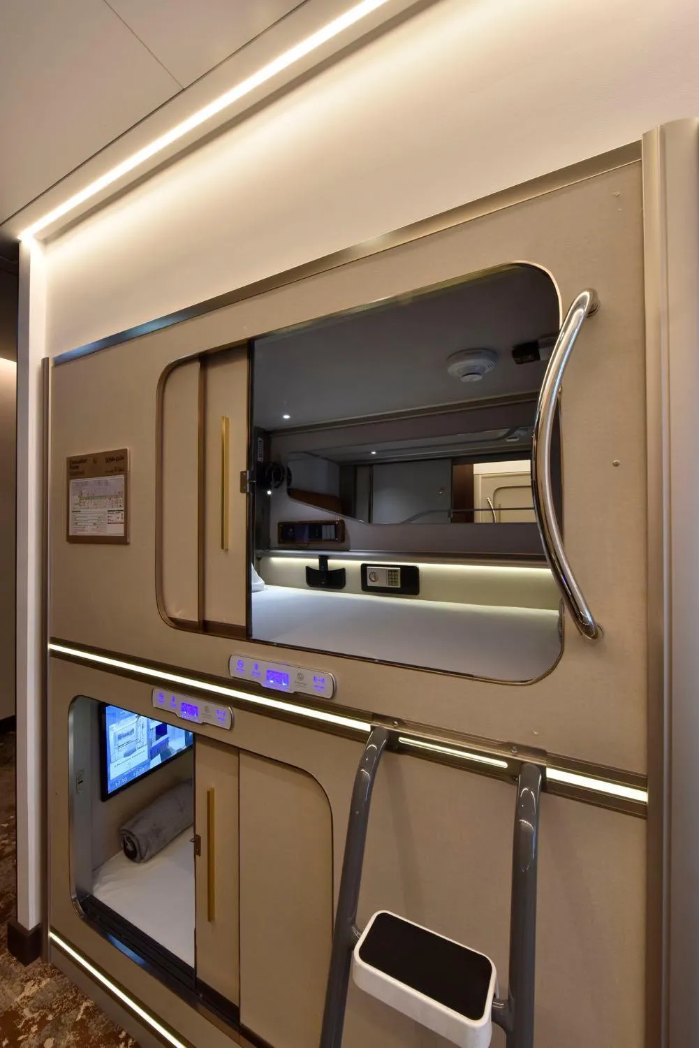 Bed in Bahrain Airport Hotel Airside Hotel for Transiting and Departing Passengers only