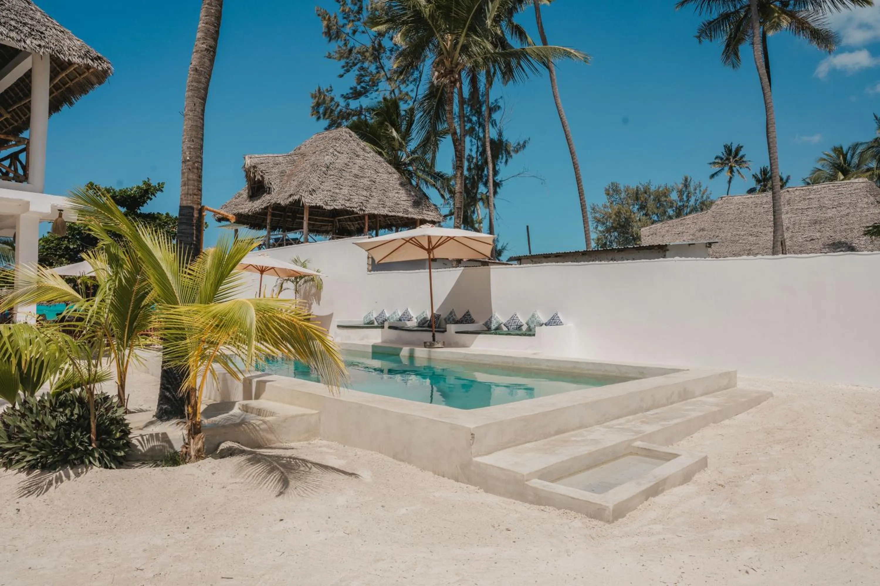 Swimming pool in Maisha Matamu Boutique