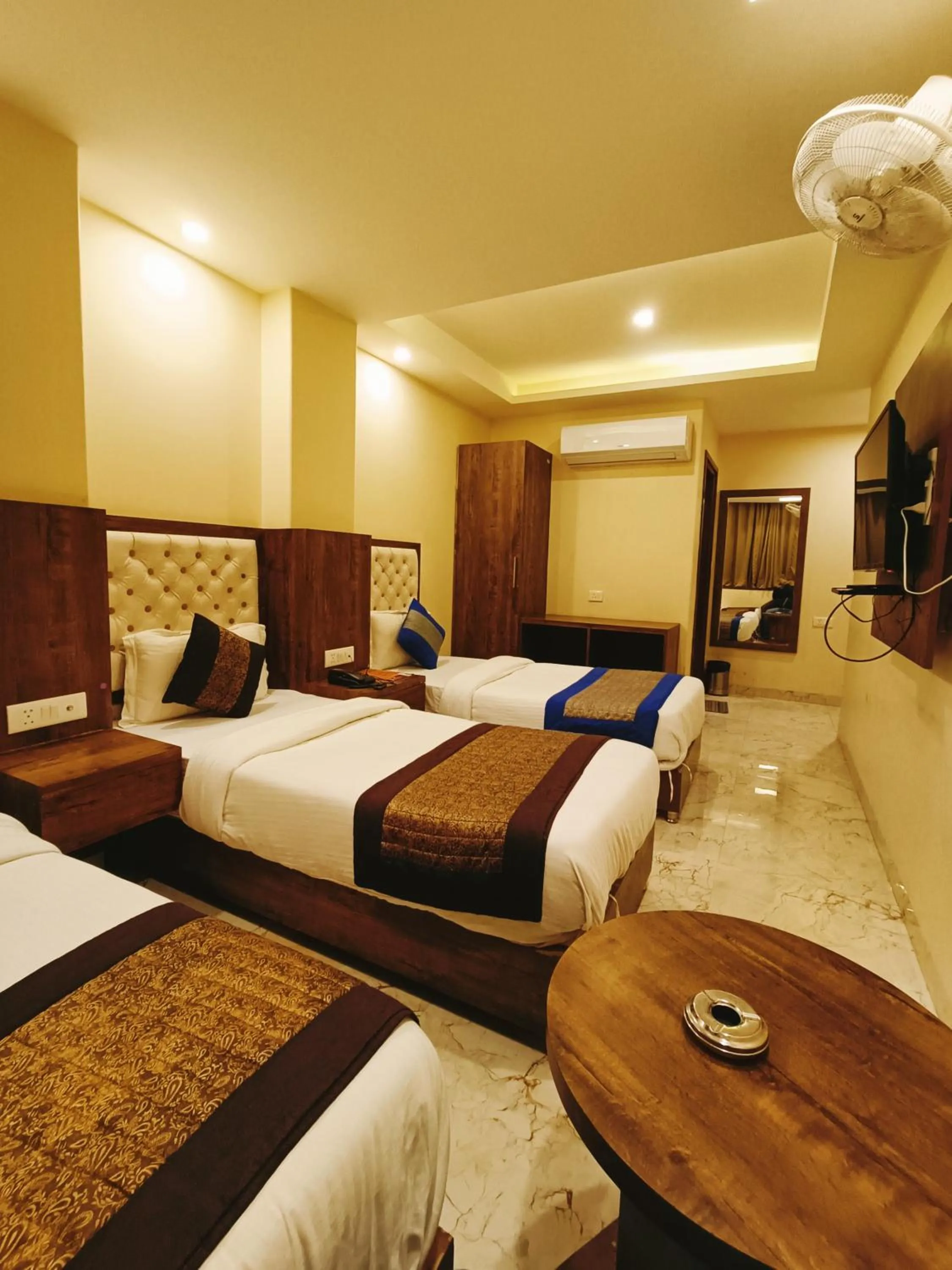 Photo of the whole room, Bed in Mayda Inn- A Boutique Hotel