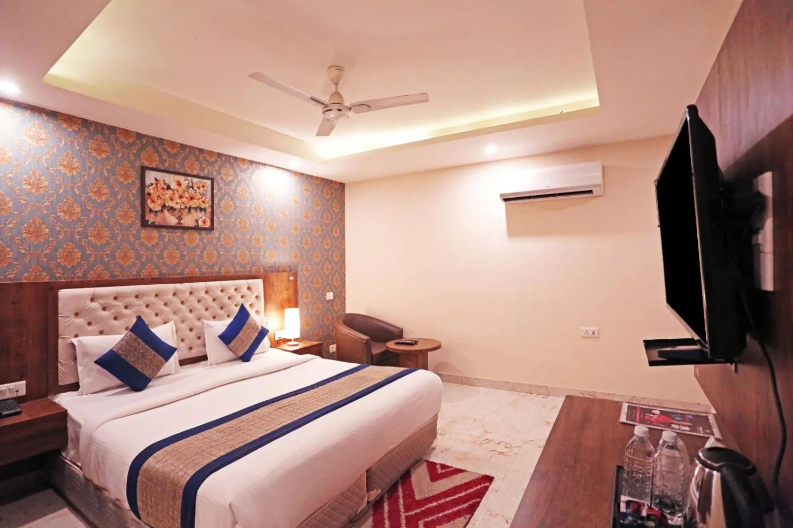 Guests, Bed in Mayda Inn- A Boutique Hotel