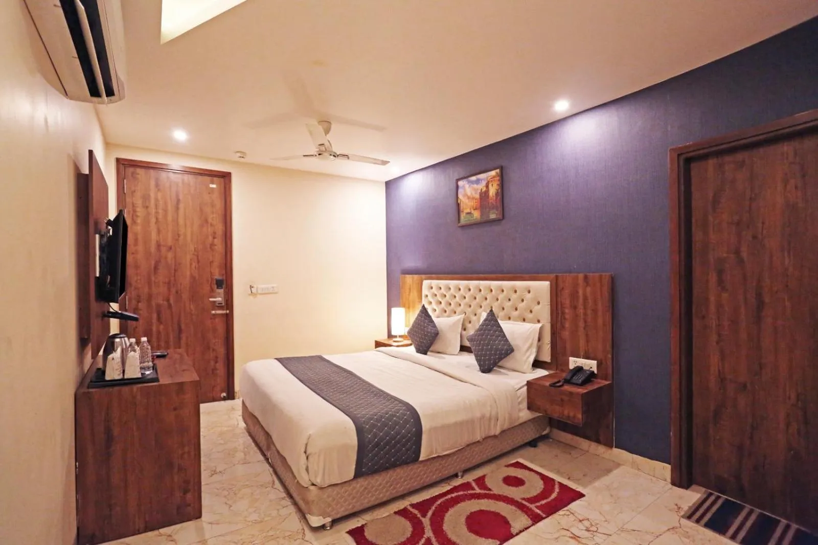 Property building, Bed in Mayda Inn- A Boutique Hotel