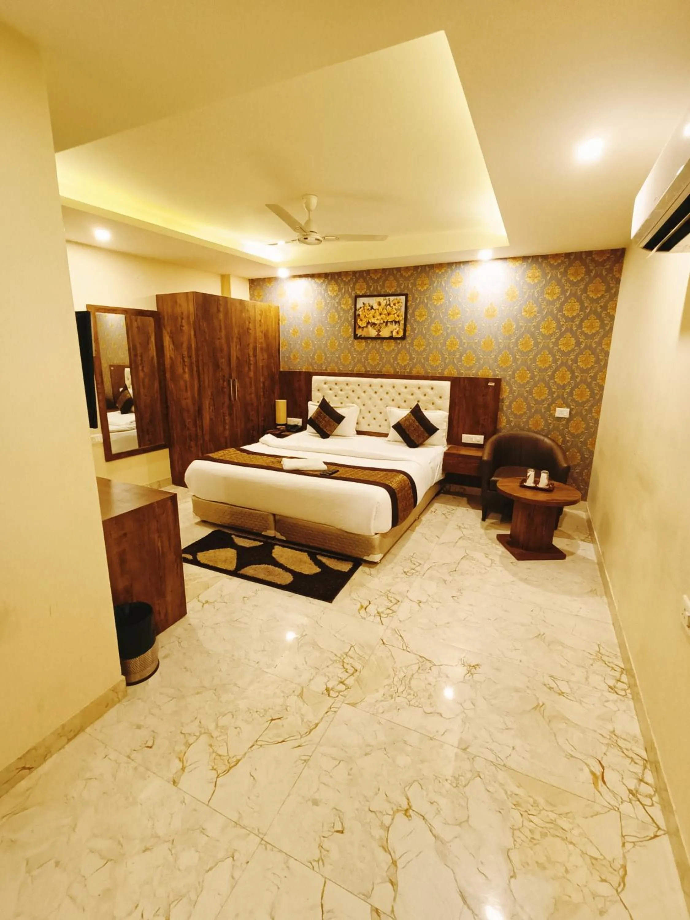 Photo of the whole room, Bed in Mayda Inn- A Boutique Hotel