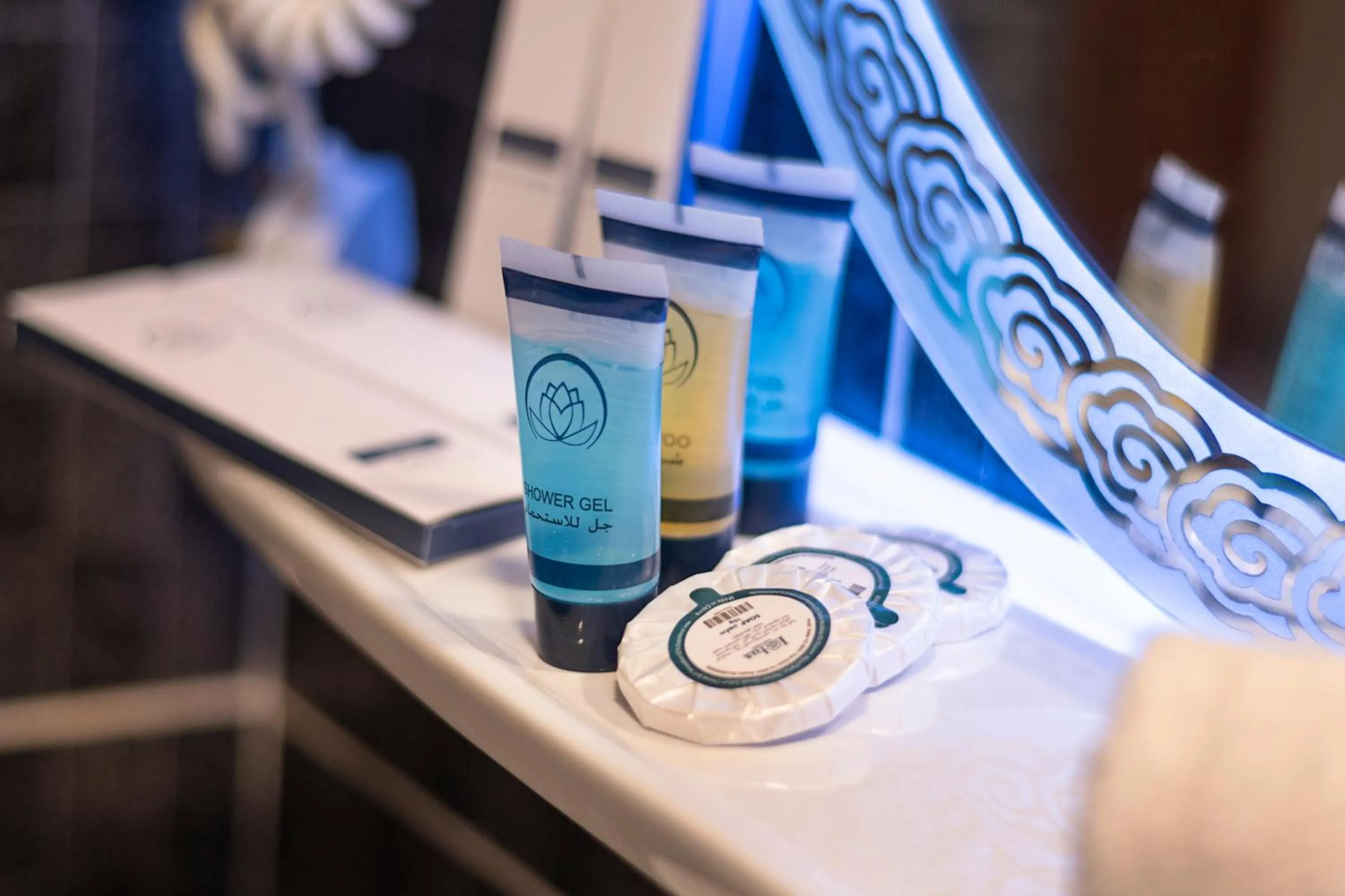 Bathroom, Bed in Laten Suites Prince Sultan