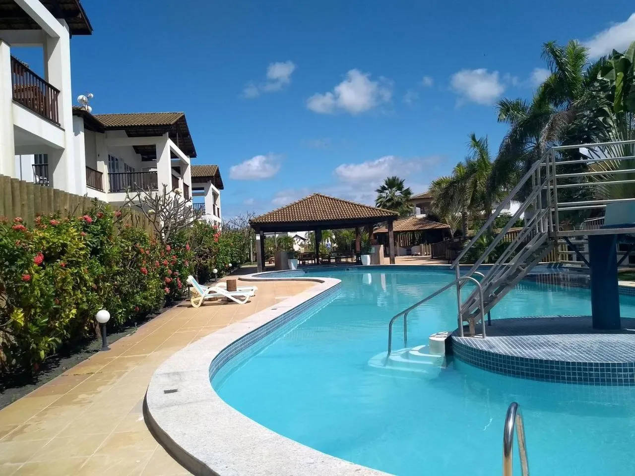 Swimming pool in Tree Bies Resort