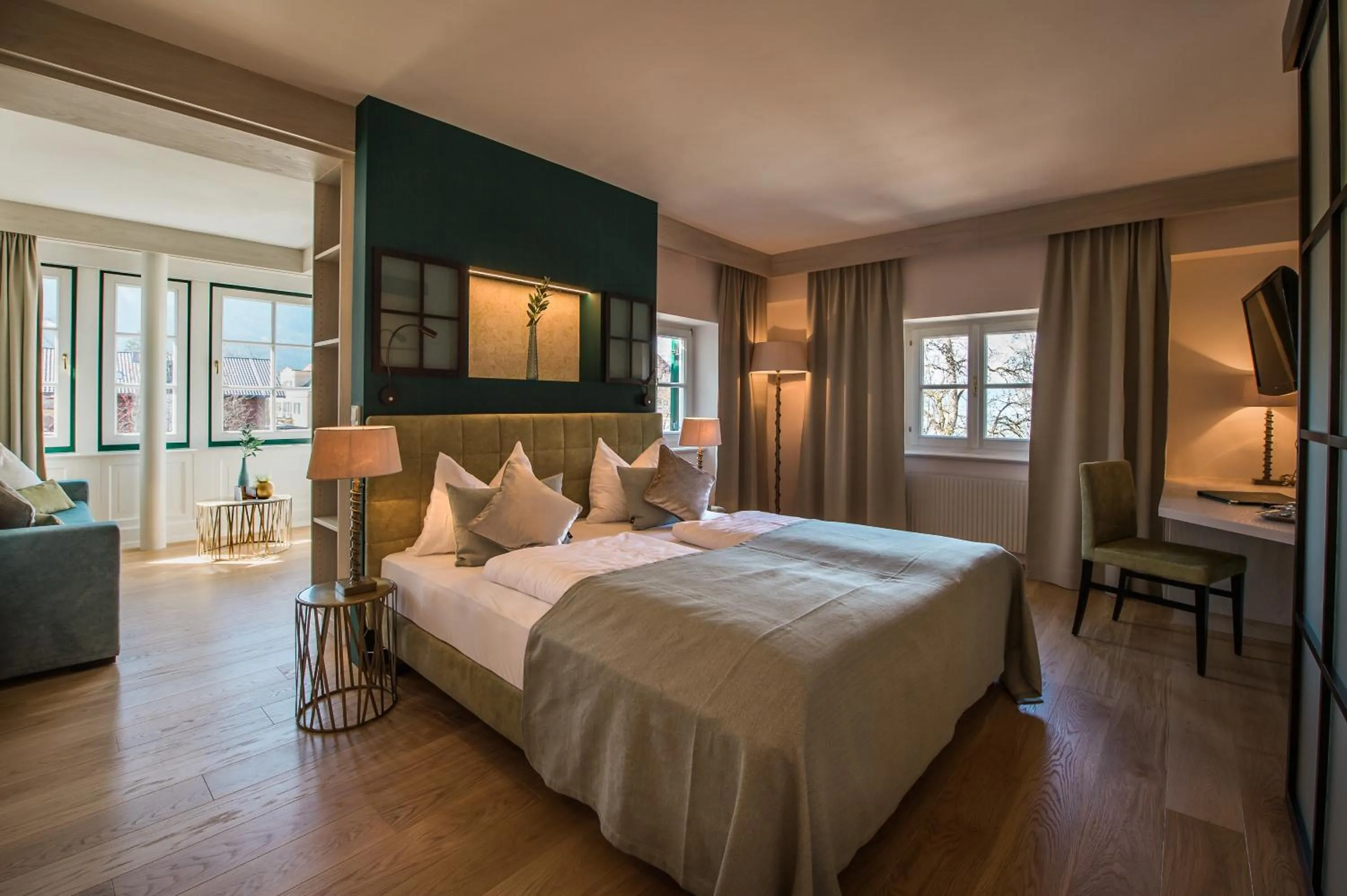 Photo of the whole room, Bed in Seehotel Brandauer's Villen