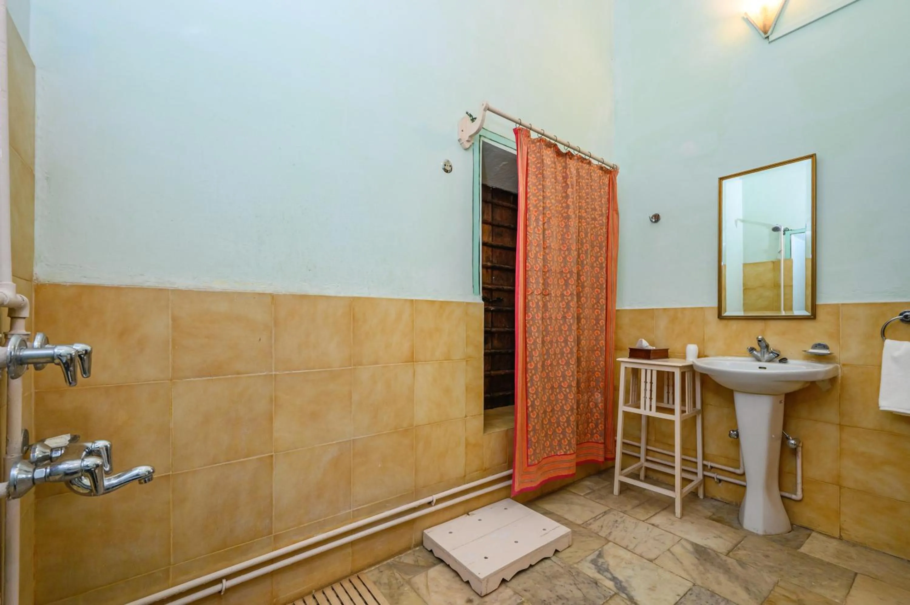 Bathroom in Neemrana's - Piramal Haveli