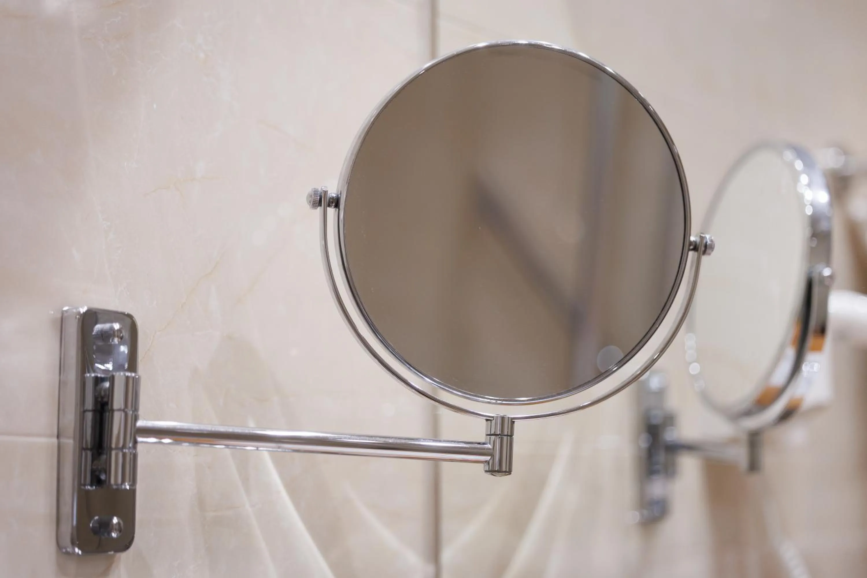 Bathroom in Continental Hotel-Pension