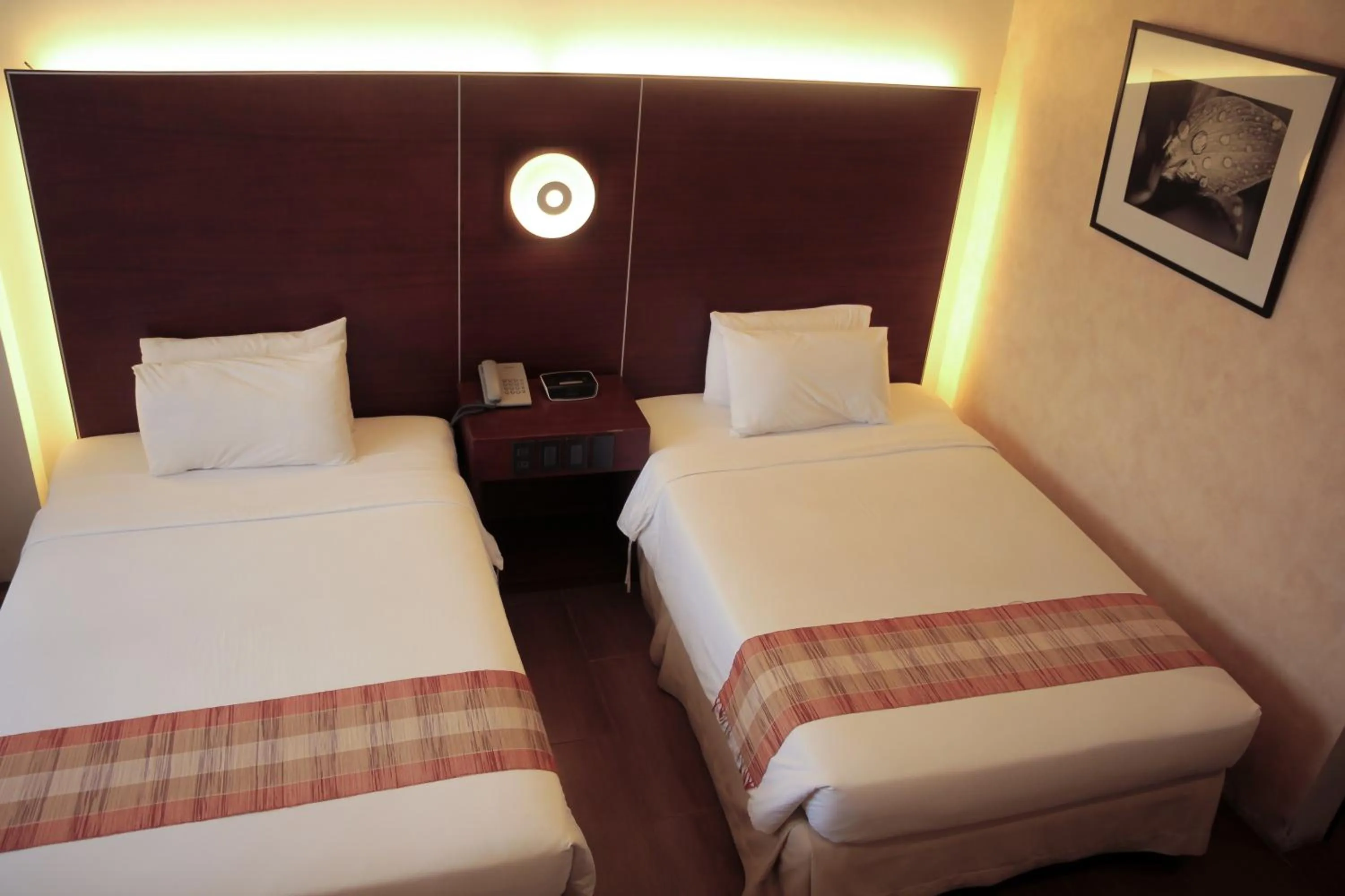 Bed in Casablanca Suites Near Airport