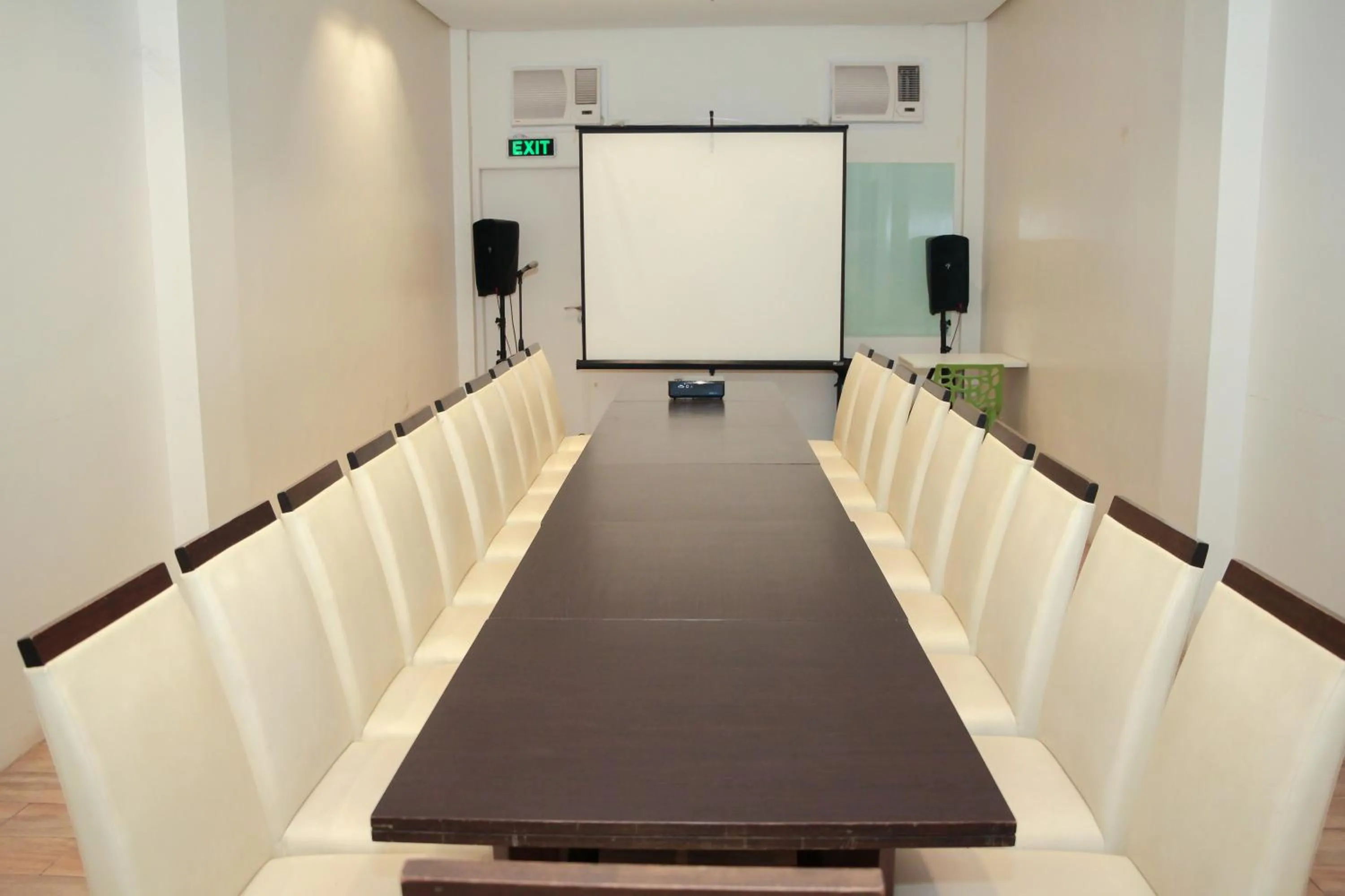 Meeting/conference room in Casablanca Suites Near Airport