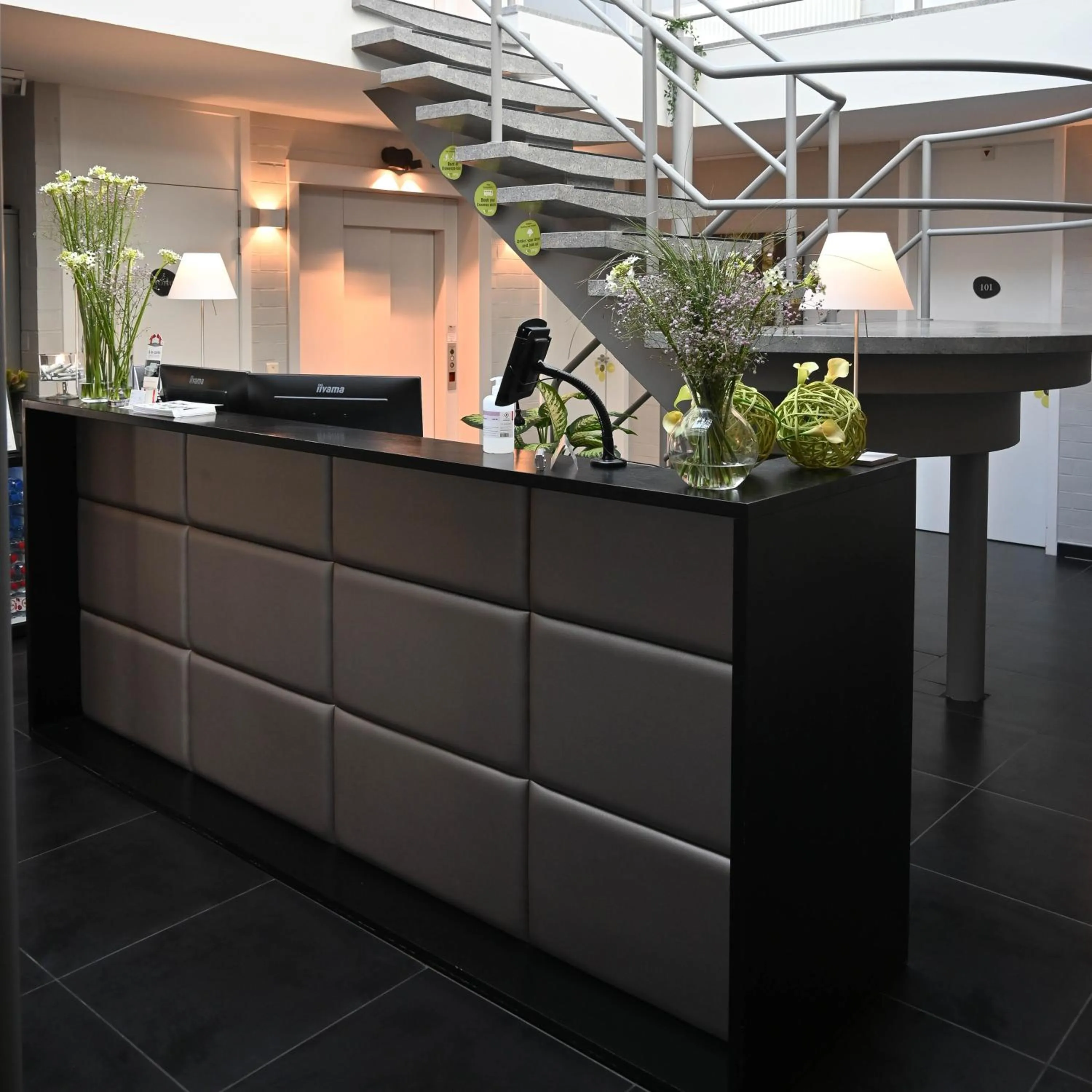 Lobby or reception in Hotel Essenza