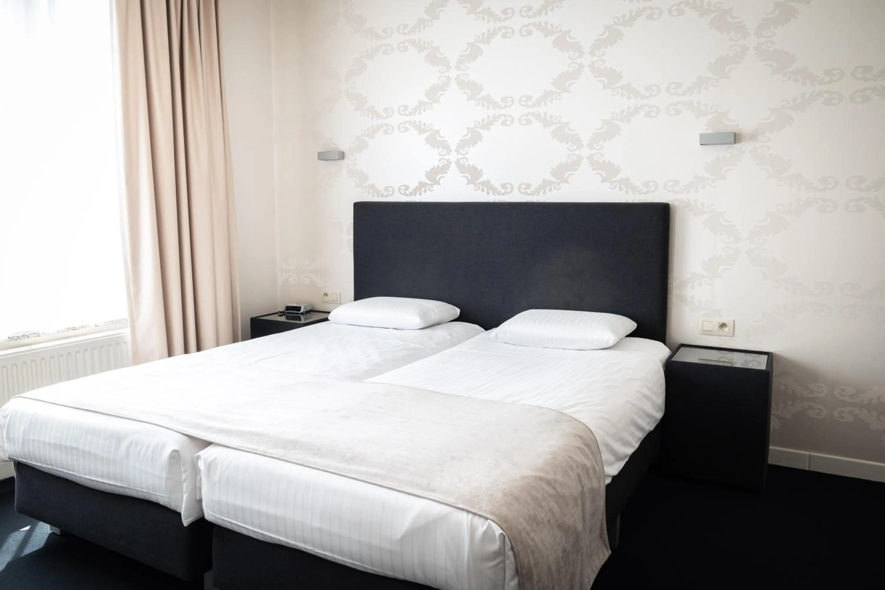 Bed in Hotel Essenza