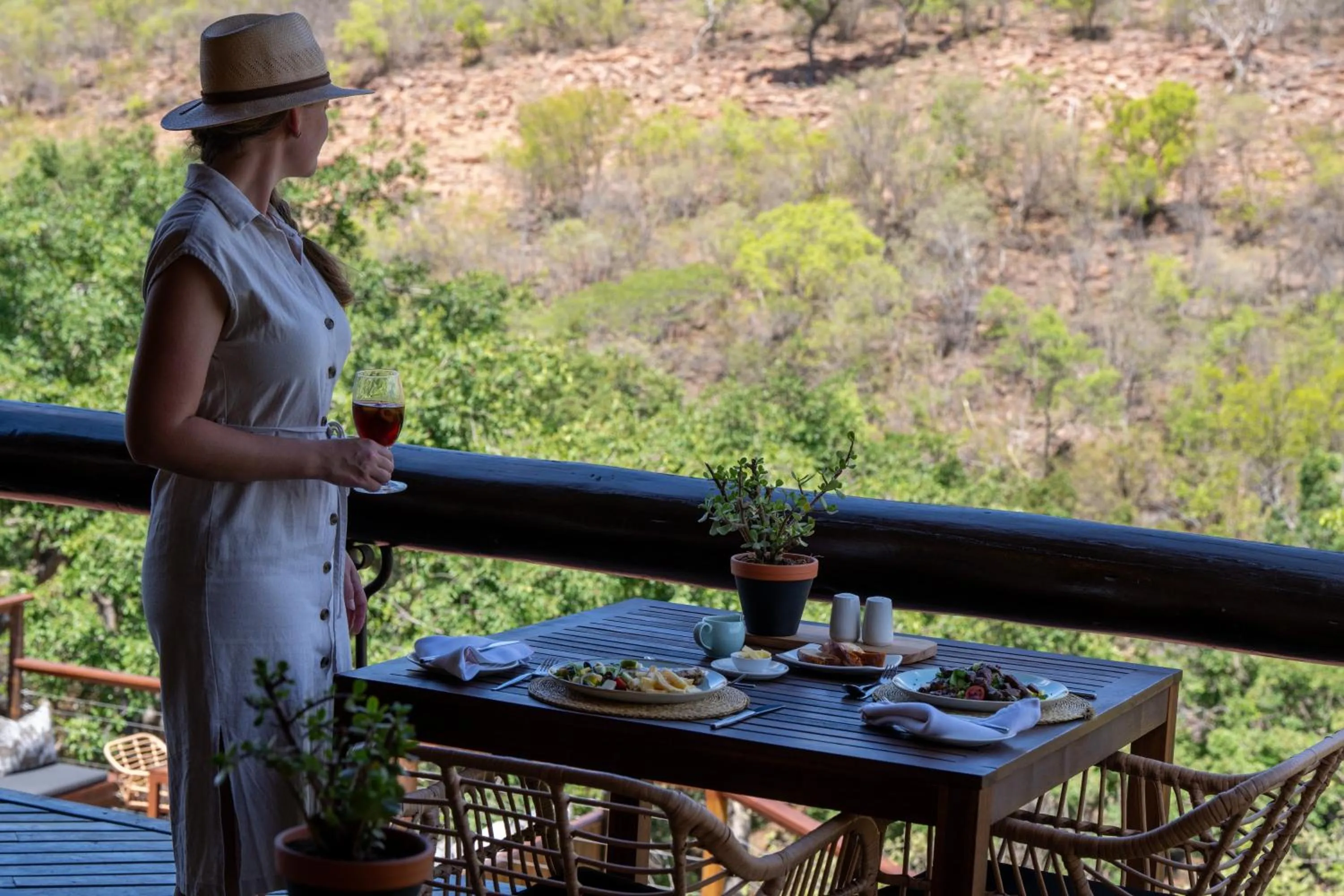 Restaurant/places to eat in Sediba Luxury Safari Lodge