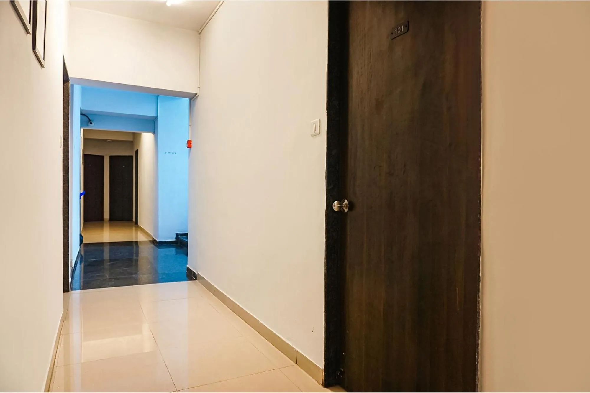 Lobby or reception in FabHotel Aura Homes - Nr Khandoba Mandir