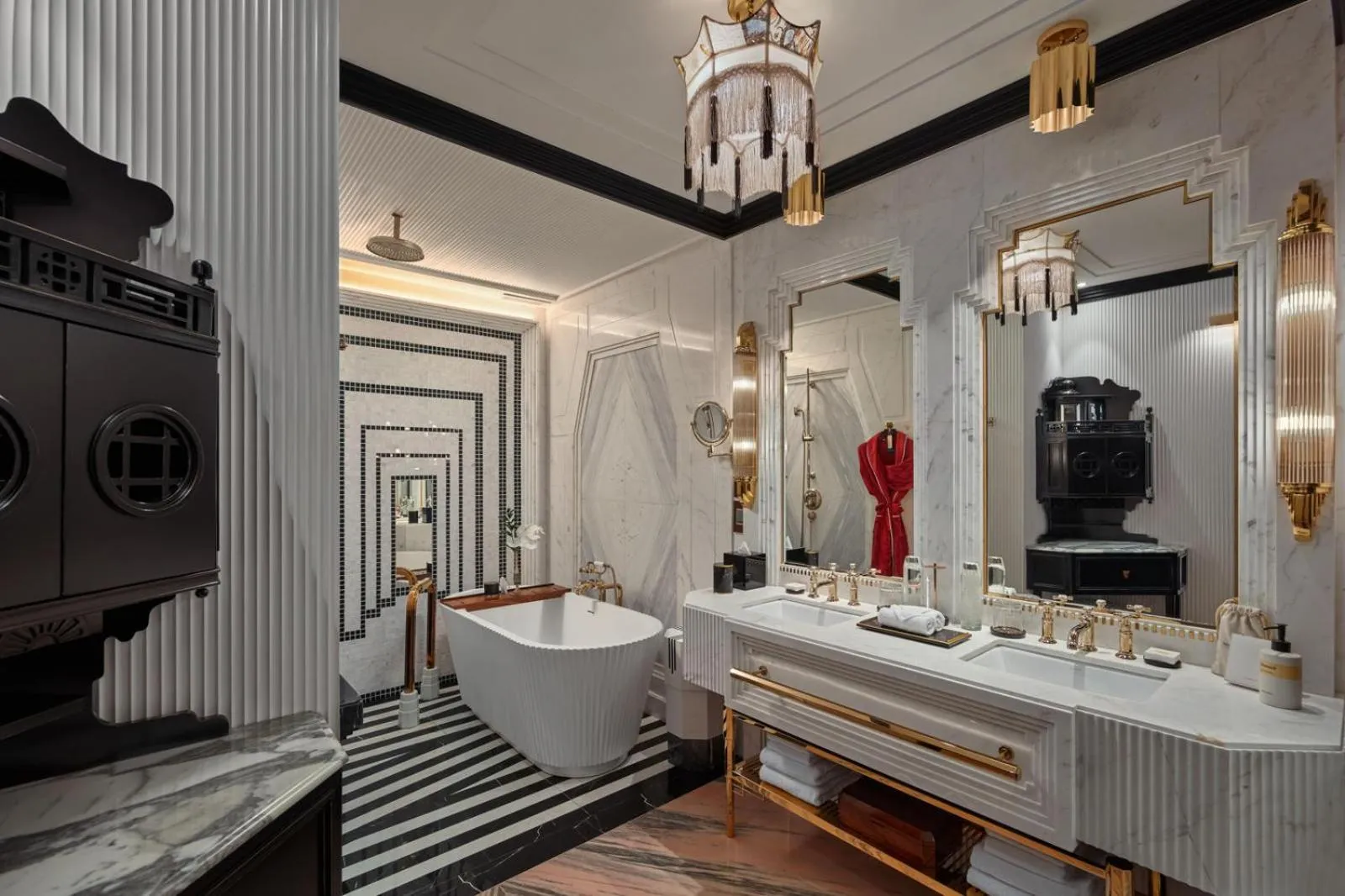 Bathroom in Capella Hanoi