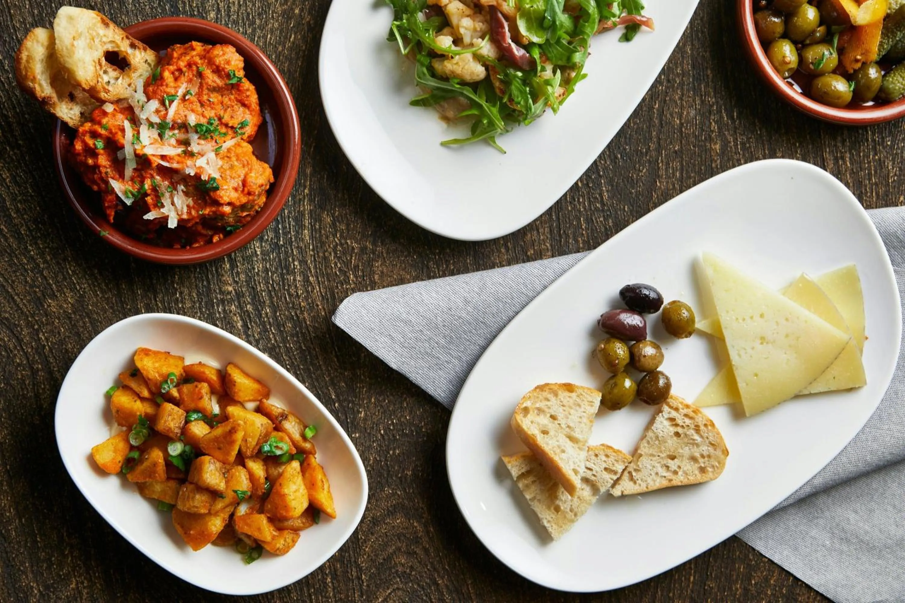 Restaurant/places to eat in AC Hotel by Marriott Austin Hill Country