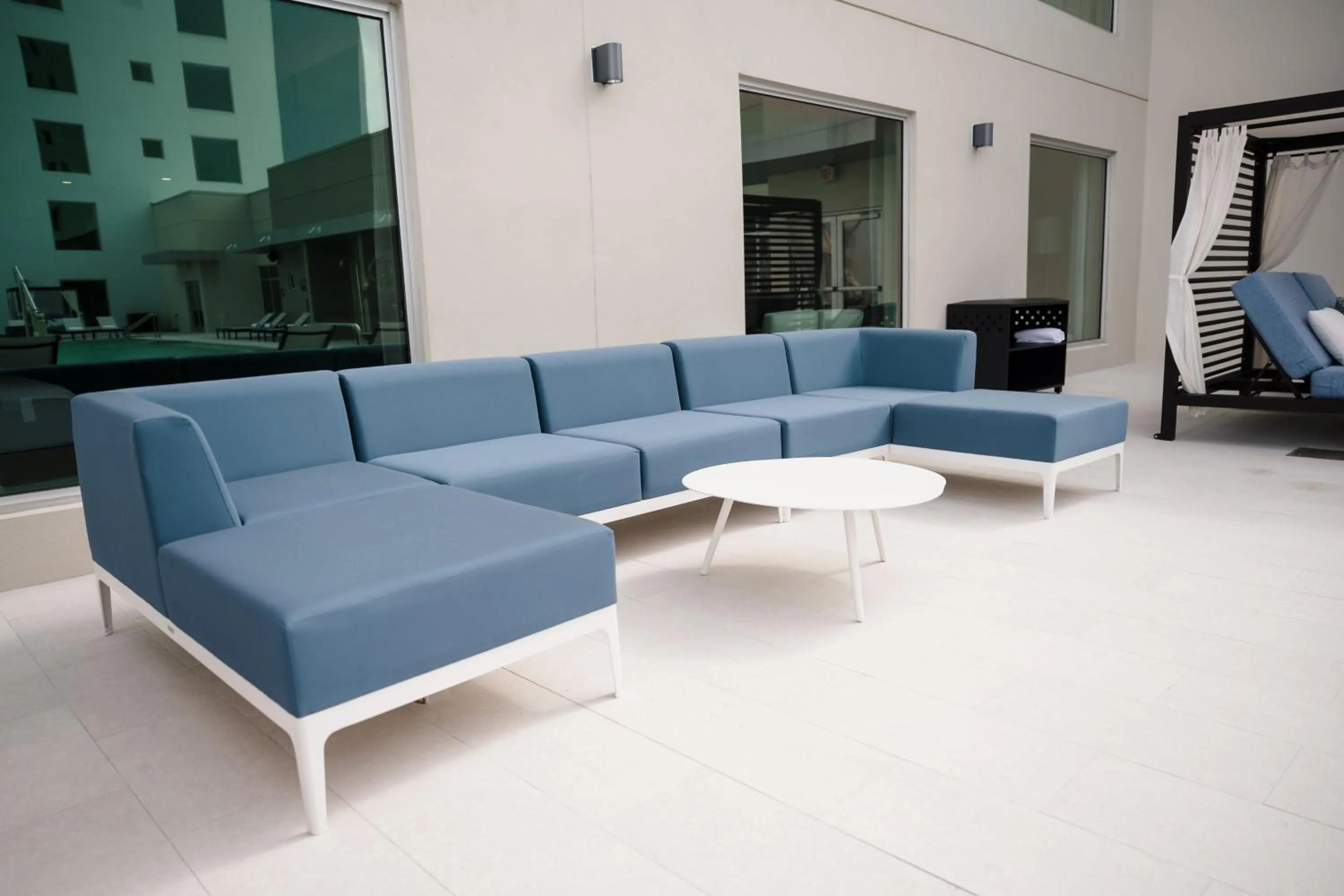 Swimming pool in AC Hotel by Marriott Fort Lauderdale Airport