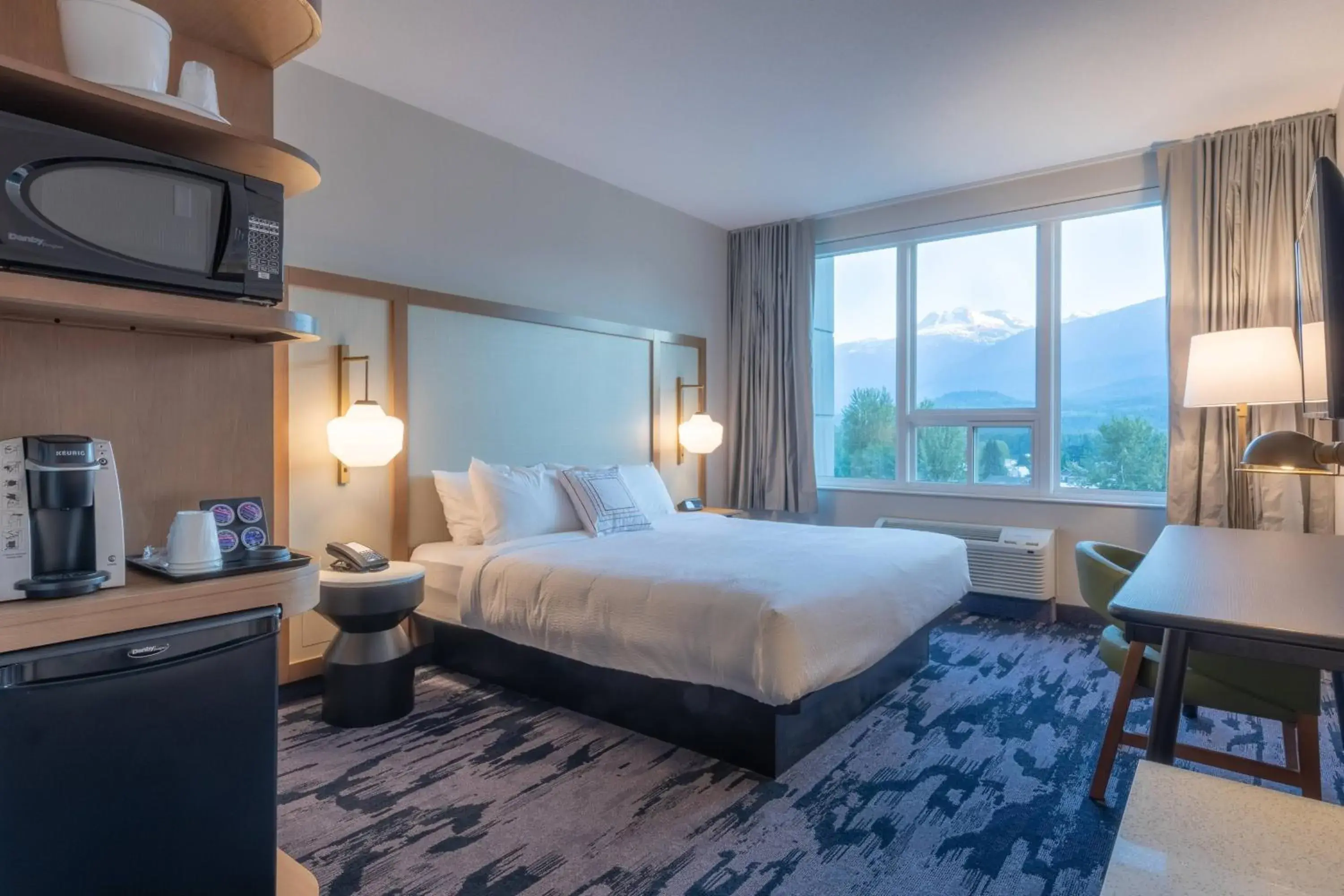 King Room in Fairfield by Marriott Inn & Suites Revelstoke King Room in Fairfield by Marriott Inn & Suites Revelstoke