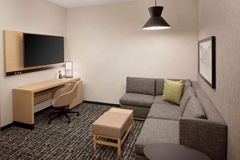 TV and multimedia in Hyatt Place Murfreesboro