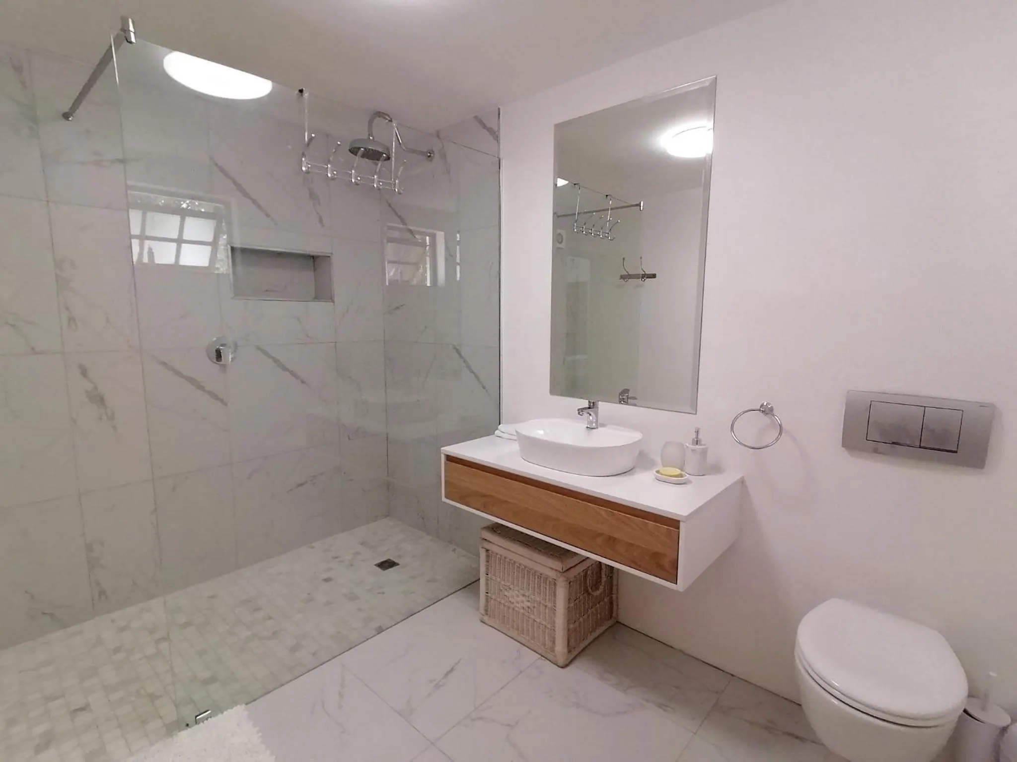 Shower in Avontuur Manor House and Wine Estate