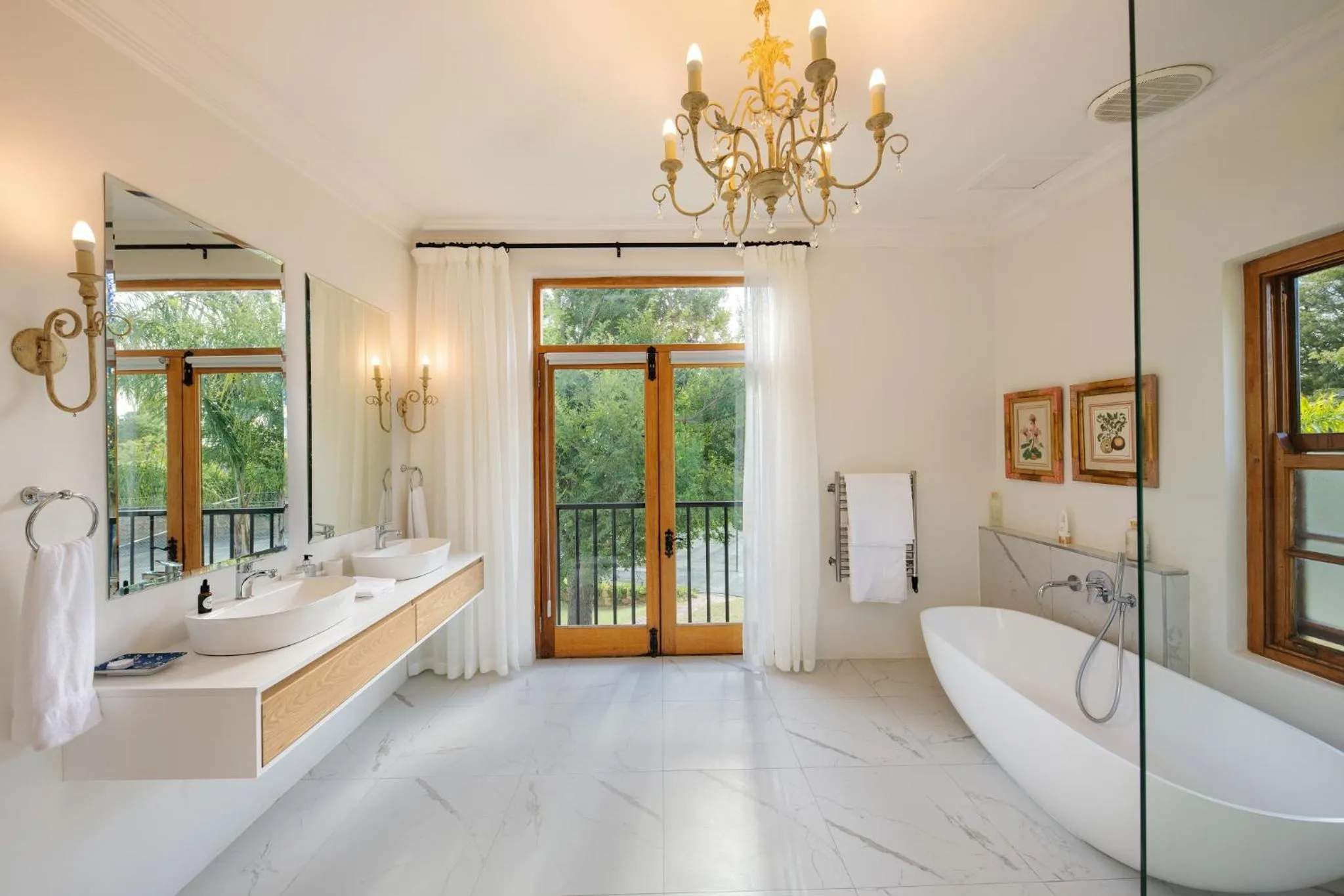 Shower in Avontuur Manor House and Wine Estate