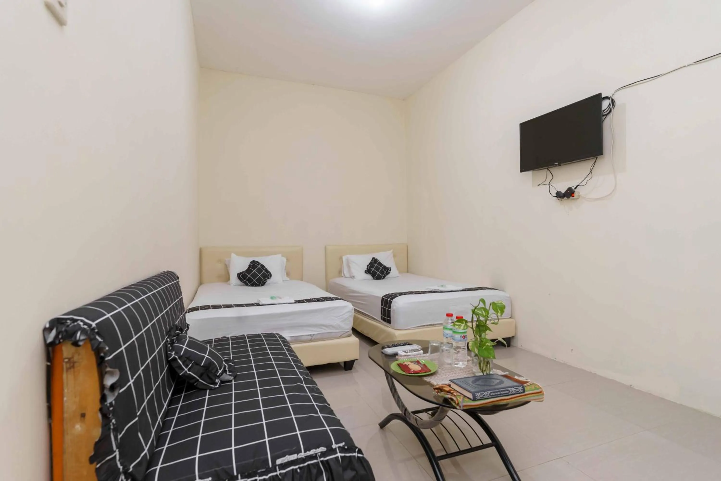 Bed in Madinah House Syariah Mitra RedDoorz