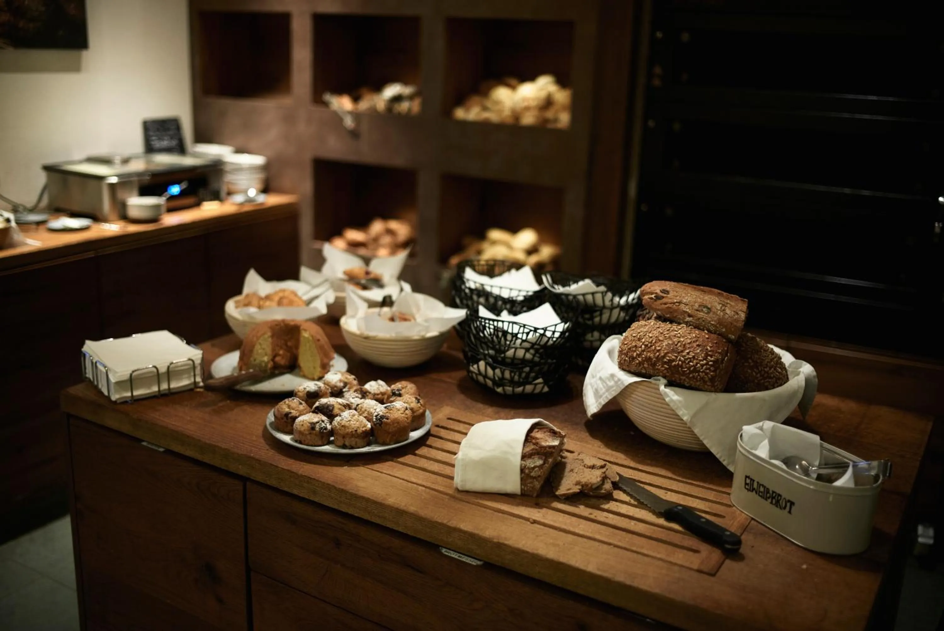 Restaurant/places to eat in Holzhotel Forsthofalm