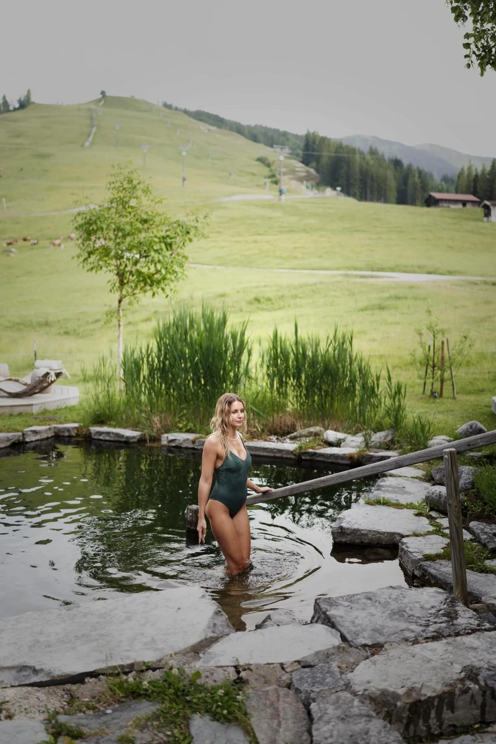 Public Bath in Holzhotel Forsthofalm
